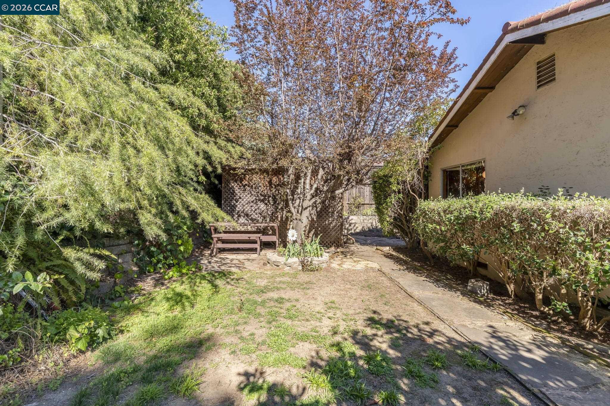 Detail Gallery Image 54 of 60 For 2555 Arroyo Ave, Pinole,  CA 94564-1003 - 3 Beds | 2 Baths