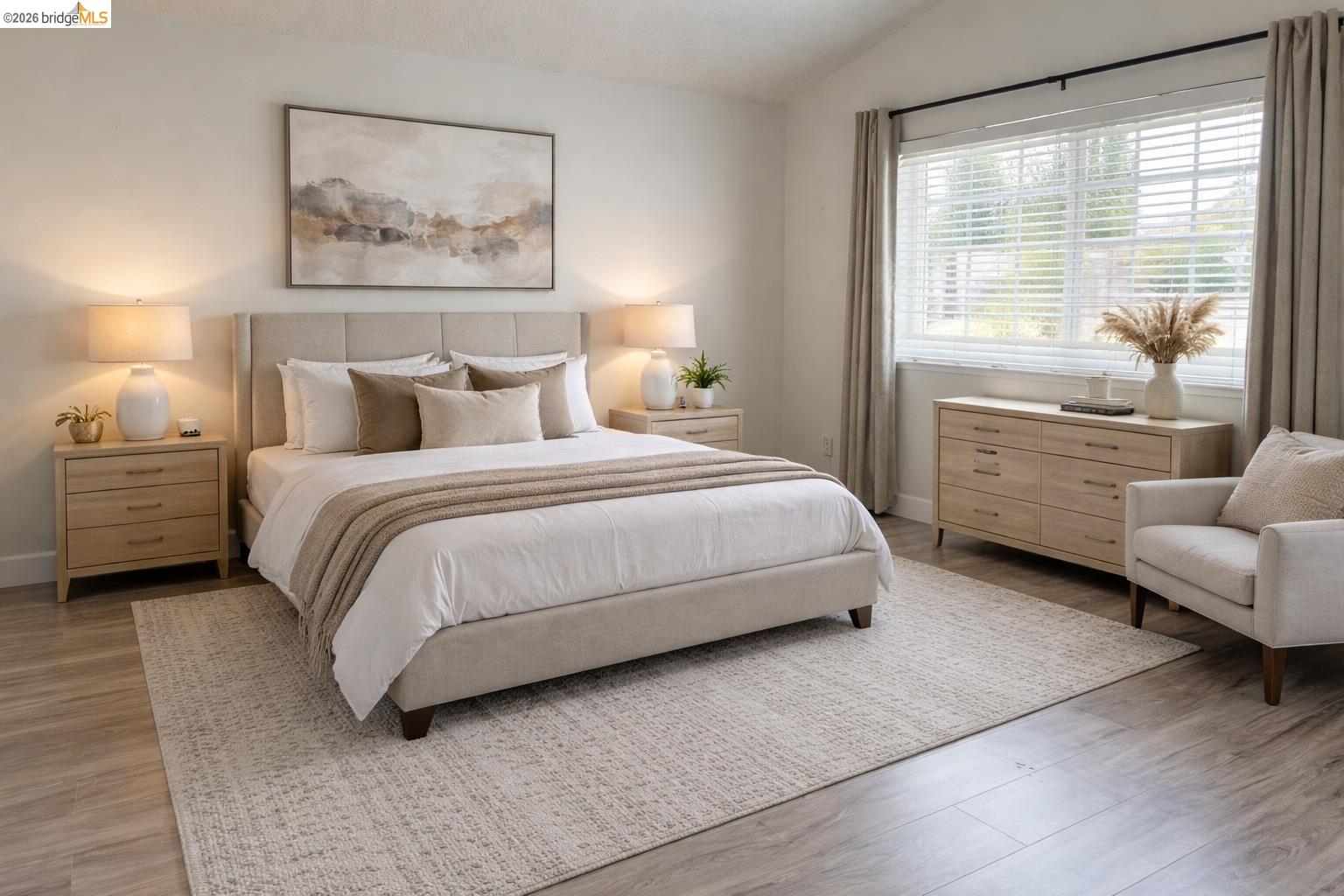 Detail Gallery Image 12 of 26 For 4805 Clarity Ct, Sacramento,  CA 95842 - 4 Beds | 2/1 Baths