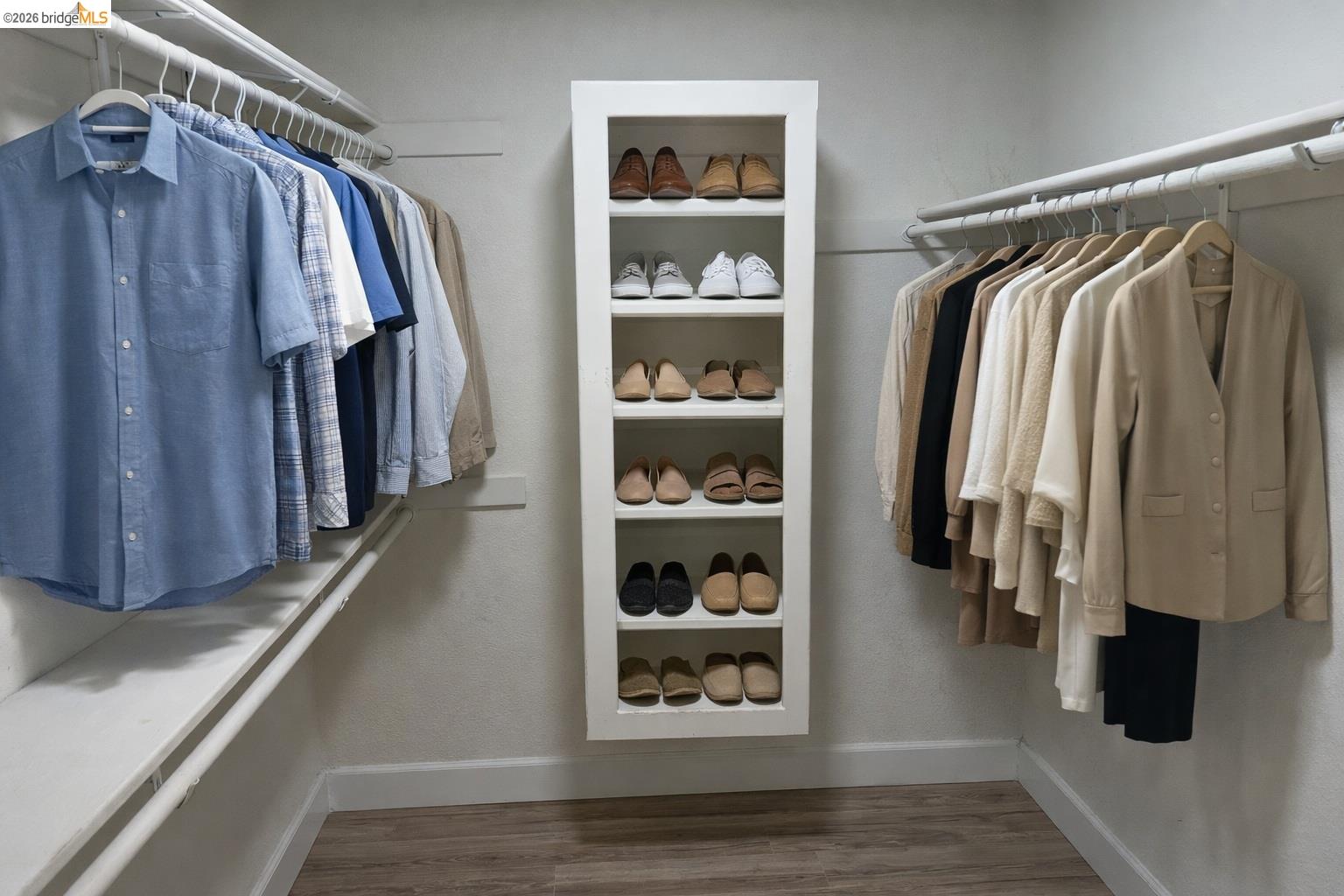 Detail Gallery Image 13 of 26 For 4805 Clarity Ct, Sacramento,  CA 95842 - 4 Beds | 2/1 Baths