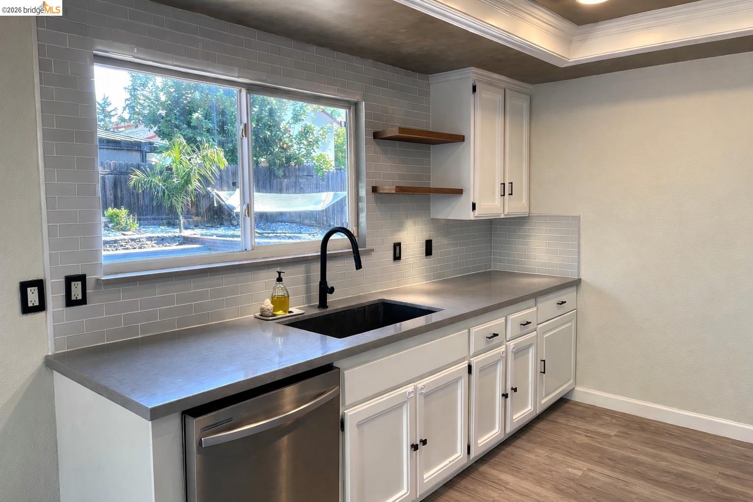 Detail Gallery Image 9 of 26 For 4805 Clarity Ct, Sacramento,  CA 95842 - 4 Beds | 2/1 Baths