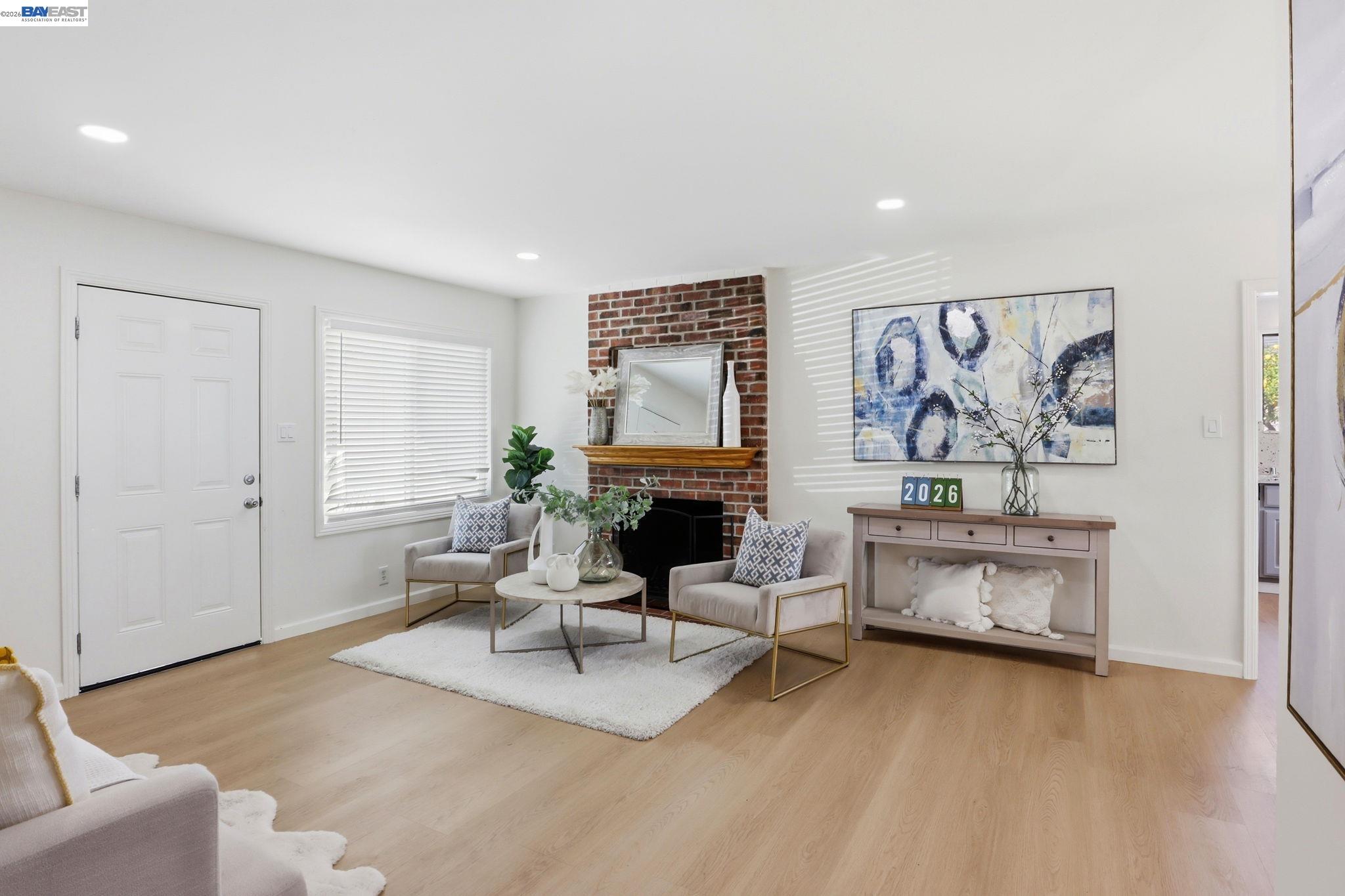 Detail Gallery Image 5 of 41 For 26802 Lakewood Way, Hayward,  CA 94544 - 4 Beds | 2 Baths