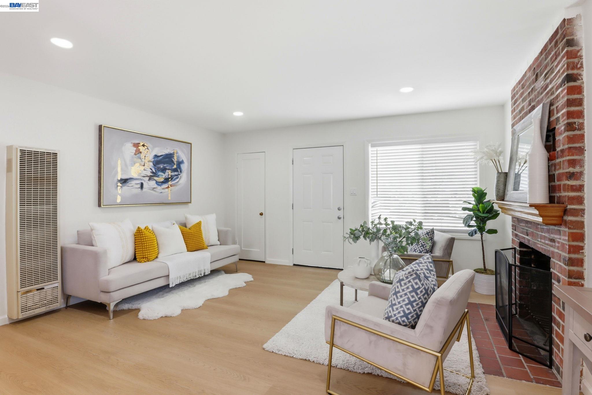 Detail Gallery Image 7 of 41 For 26802 Lakewood Way, Hayward,  CA 94544 - 4 Beds | 2 Baths