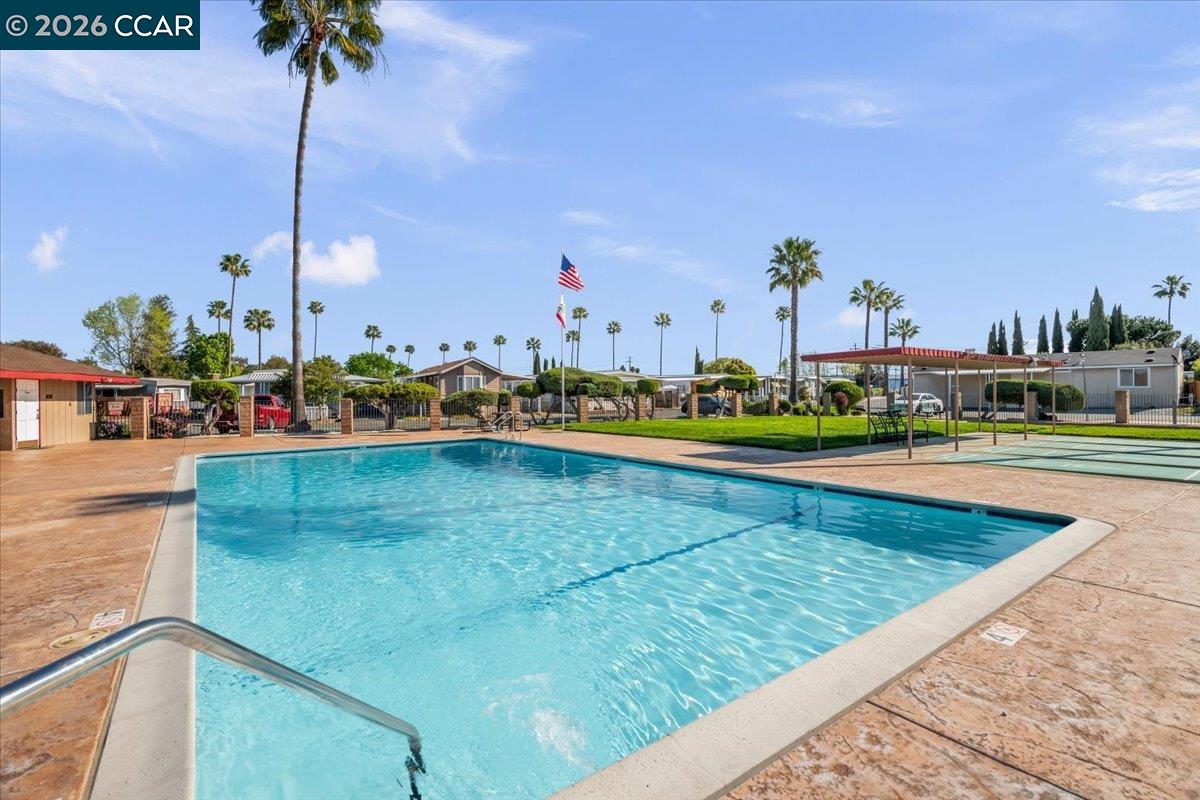 Detail Gallery Image 23 of 26 For 162 Algiers Dr #253,  Pacheco,  CA 94553 - 2 Beds | 2 Baths