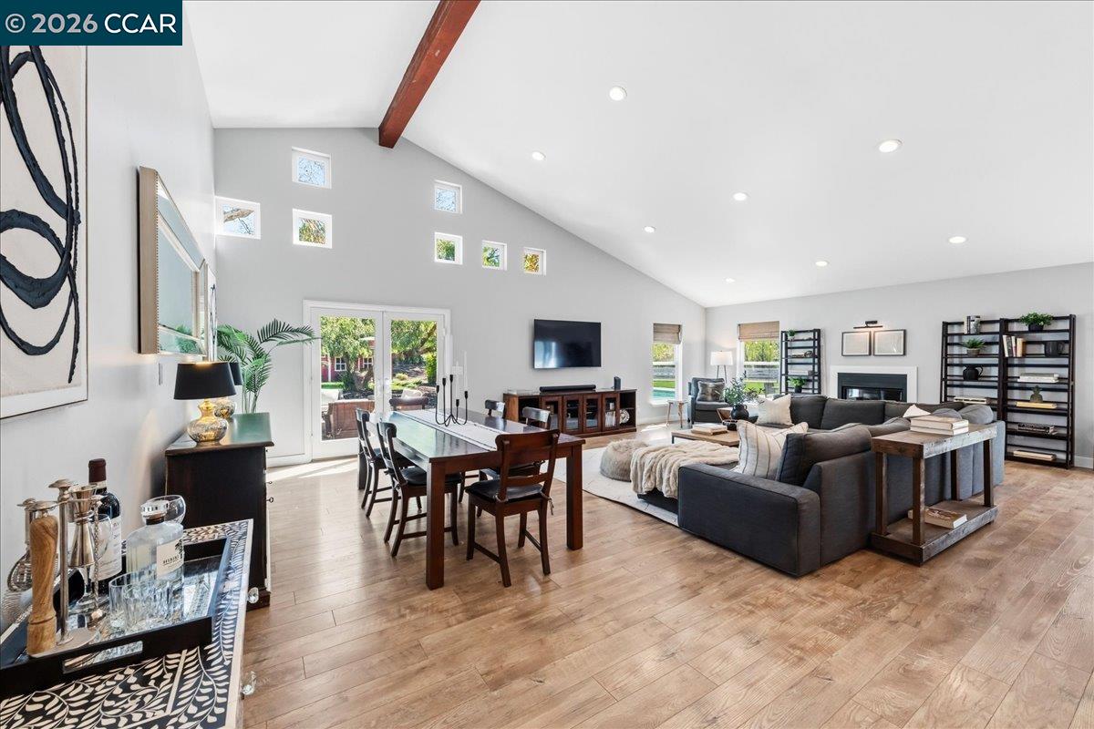 Detail Gallery Image 16 of 60 For 10 Donna Ln, Danville,  CA 94526 - 5 Beds | 2/1 Baths