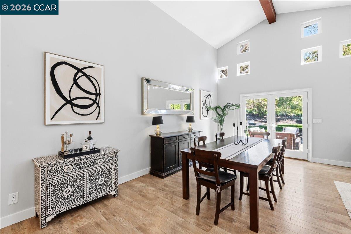 Detail Gallery Image 17 of 60 For 10 Donna Ln, Danville,  CA 94526 - 5 Beds | 2/1 Baths