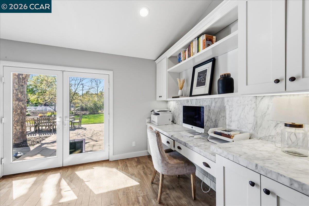 Detail Gallery Image 19 of 60 For 10 Donna Ln, Danville,  CA 94526 - 5 Beds | 2/1 Baths