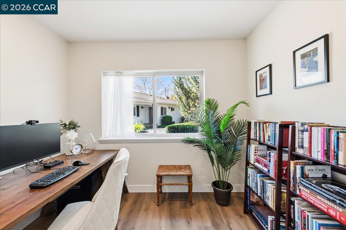 Detail Gallery Image 23 of 60 For 10 Donna Ln, Danville,  CA 94526 - 5 Beds | 2/1 Baths