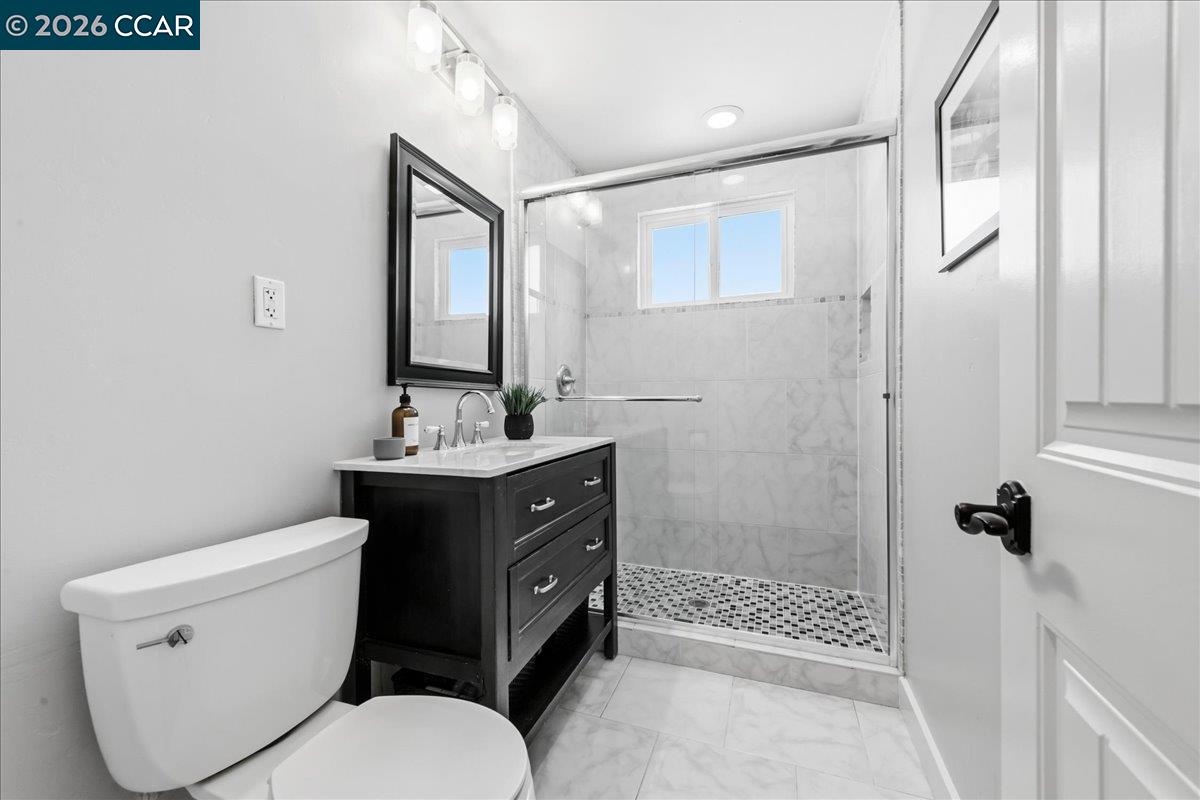 Detail Gallery Image 31 of 60 For 10 Donna Ln, Danville,  CA 94526 - 5 Beds | 2/1 Baths