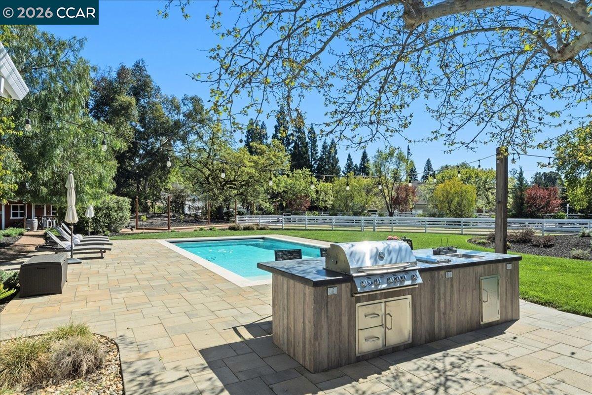 Detail Gallery Image 44 of 60 For 10 Donna Ln, Danville,  CA 94526 - 5 Beds | 2/1 Baths