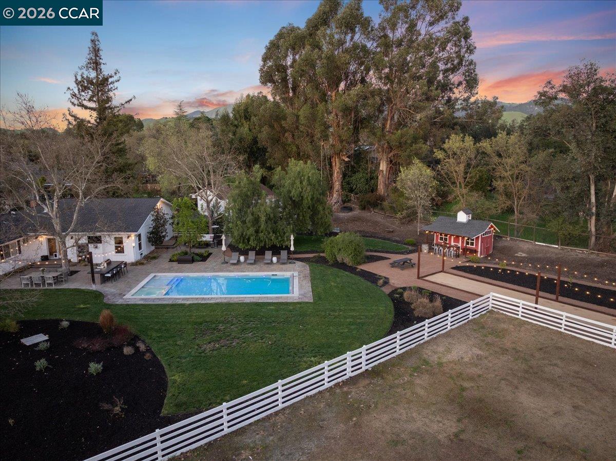 Detail Gallery Image 49 of 60 For 10 Donna Ln, Danville,  CA 94526 - 5 Beds | 2/1 Baths