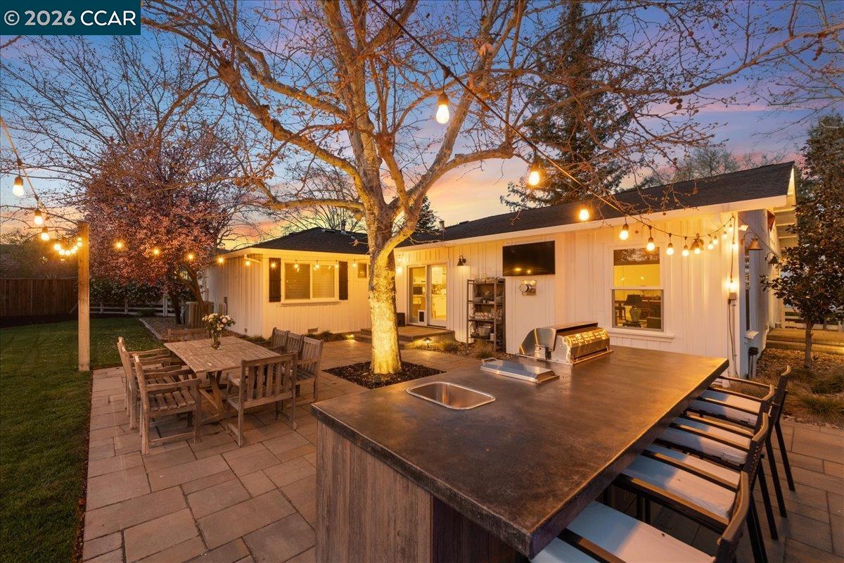 Detail Gallery Image 51 of 60 For 10 Donna Ln, Danville,  CA 94526 - 5 Beds | 2/1 Baths