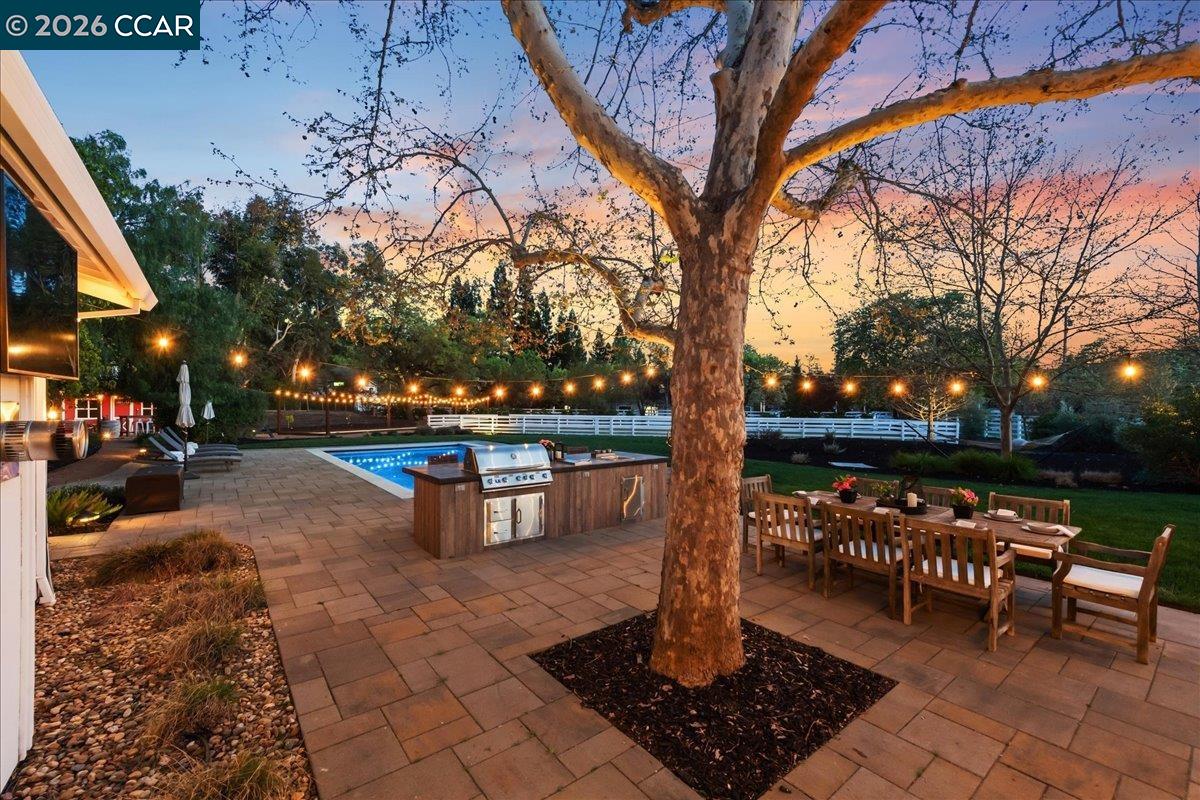 Detail Gallery Image 53 of 60 For 10 Donna Ln, Danville,  CA 94526 - 5 Beds | 2/1 Baths