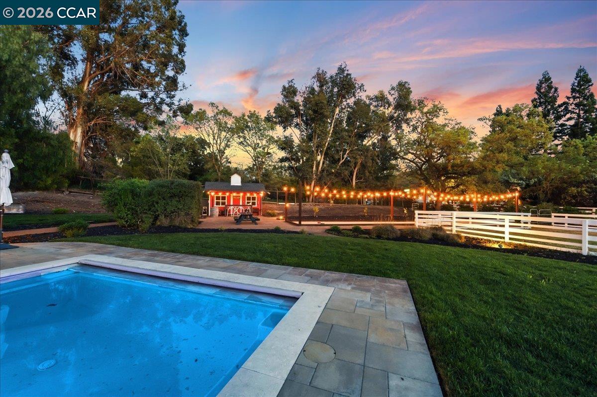 Detail Gallery Image 54 of 60 For 10 Donna Ln, Danville,  CA 94526 - 5 Beds | 2/1 Baths