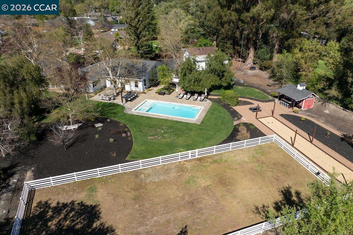 Detail Gallery Image 9 of 60 For 10 Donna Ln, Danville,  CA 94526 - 5 Beds | 2/1 Baths