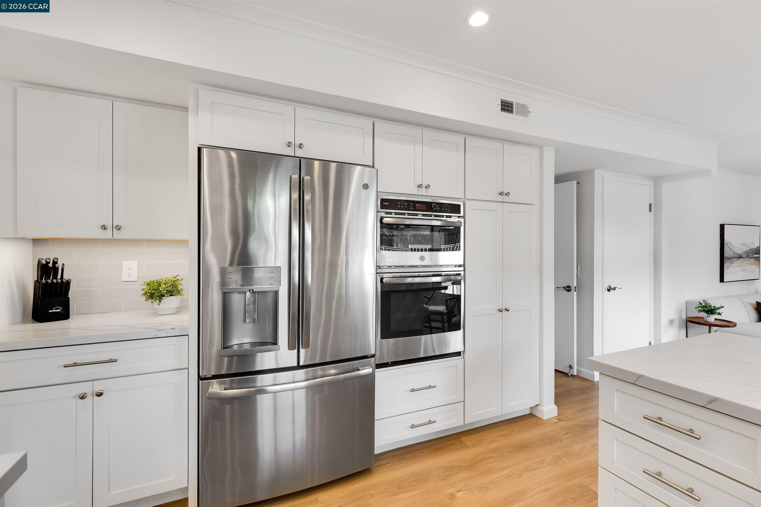 Detail Gallery Image 14 of 50 For 418 Devon Ct, San Ramon,  CA 94583 - 5 Beds | 2/1 Baths