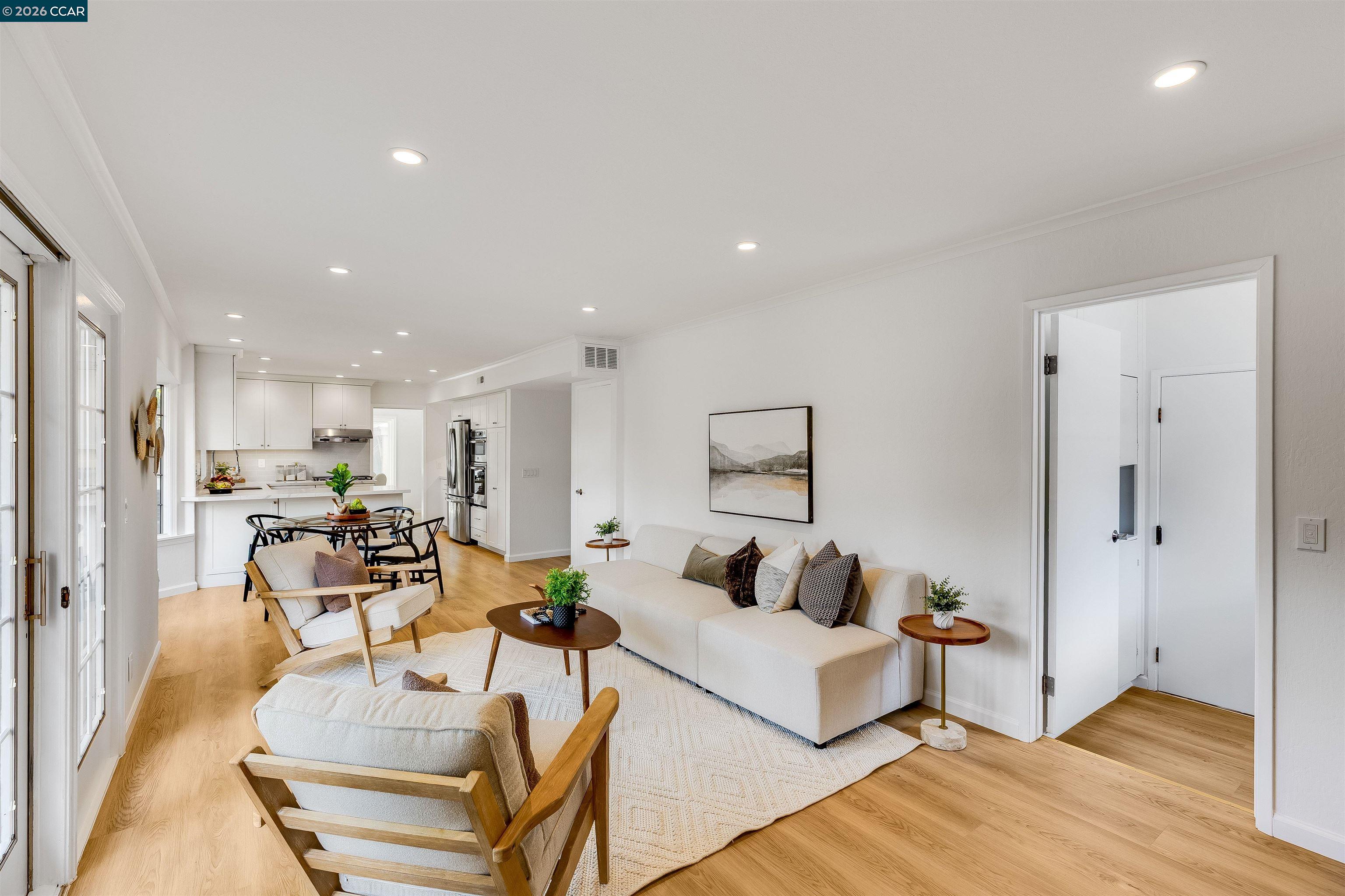 Detail Gallery Image 19 of 50 For 418 Devon Ct, San Ramon,  CA 94583 - 5 Beds | 2/1 Baths