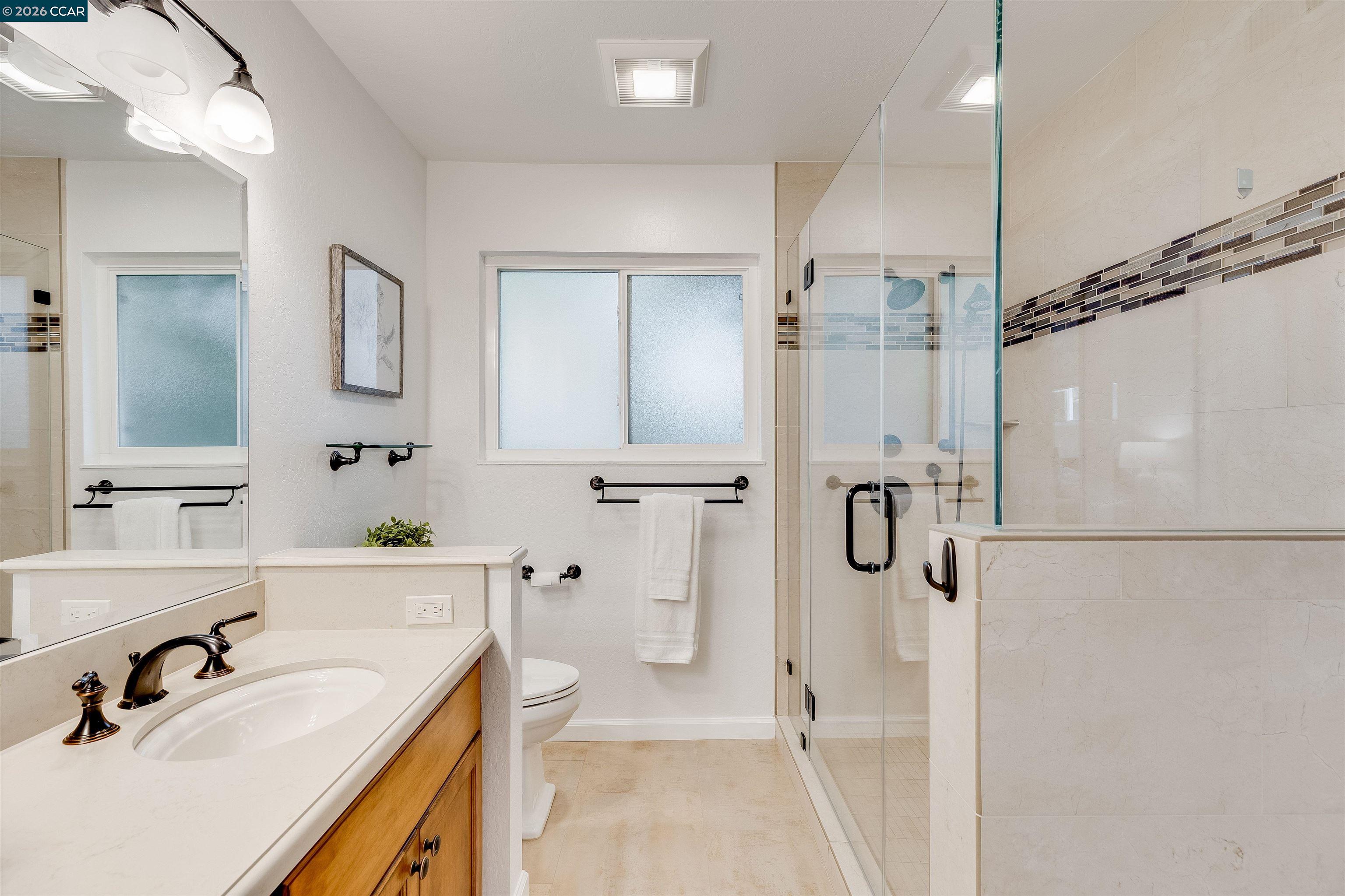 Detail Gallery Image 36 of 50 For 418 Devon Ct, San Ramon,  CA 94583 - 5 Beds | 2/1 Baths