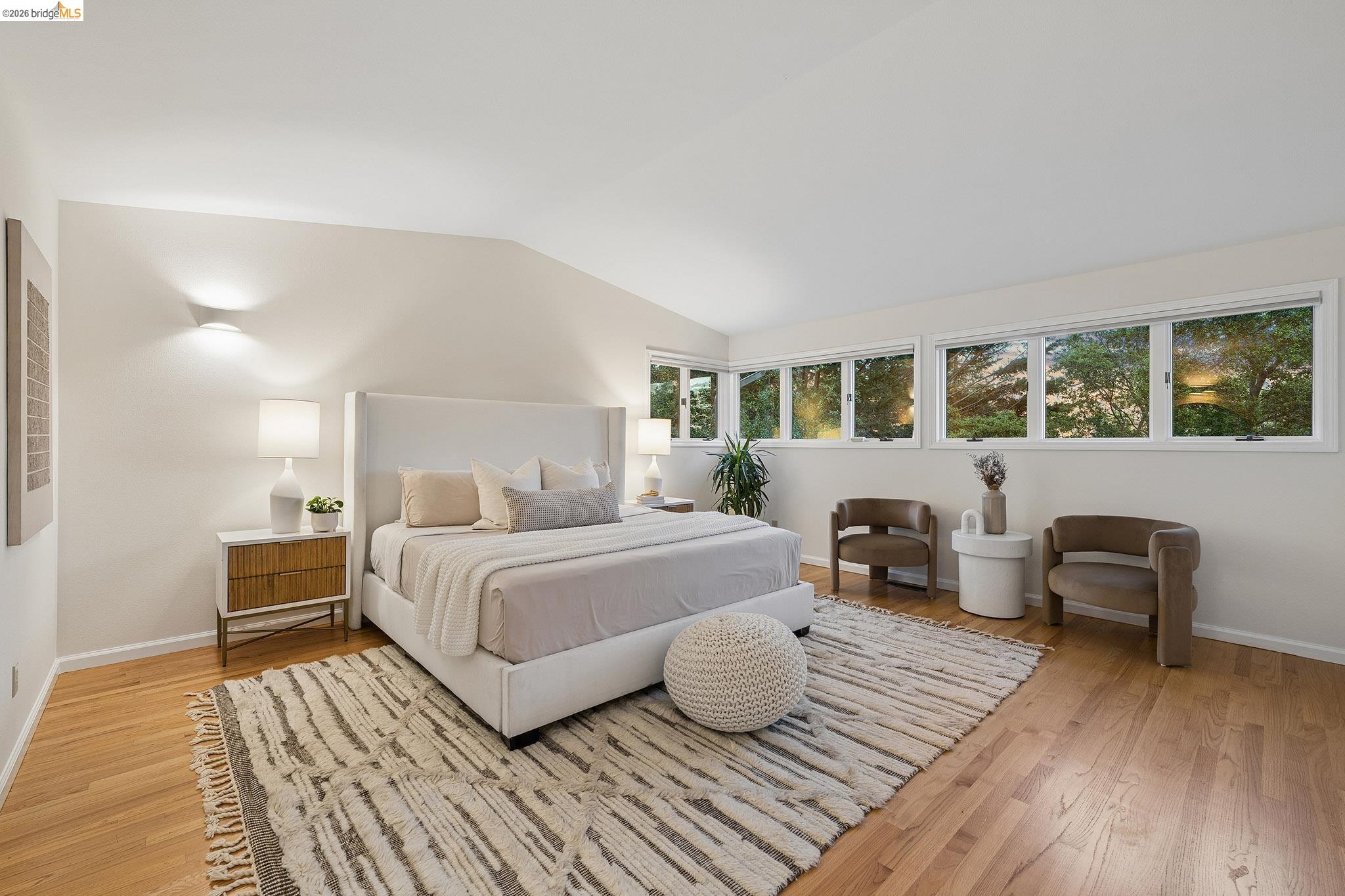 Detail Gallery Image 26 of 40 For 6869 Bristol Dr, Berkeley,  CA 94705 - 4 Beds | 3 Baths