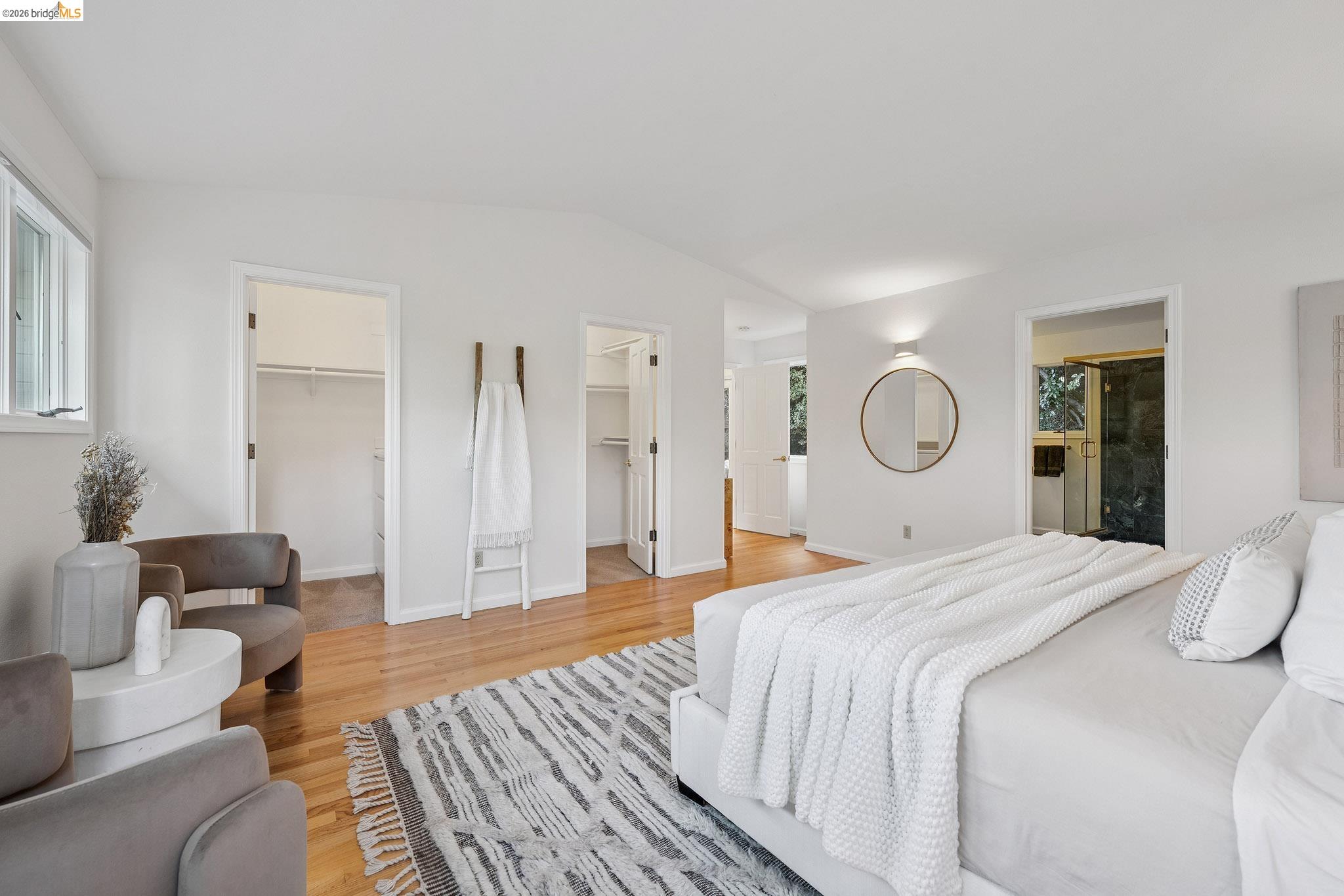 Detail Gallery Image 27 of 40 For 6869 Bristol Dr, Berkeley,  CA 94705 - 4 Beds | 3 Baths