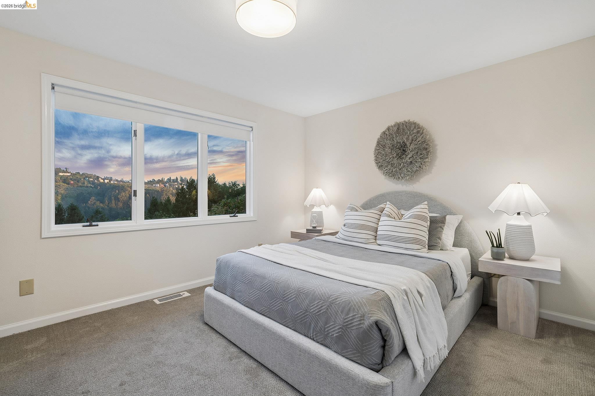 Detail Gallery Image 34 of 40 For 6869 Bristol Dr, Berkeley,  CA 94705 - 4 Beds | 3 Baths