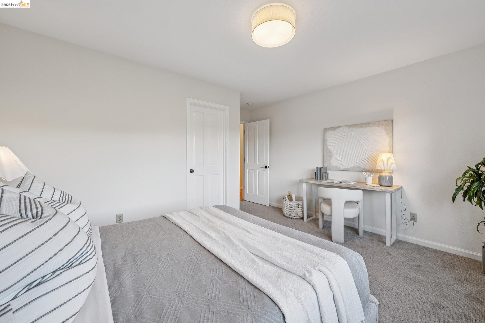 Detail Gallery Image 36 of 40 For 6869 Bristol Dr, Berkeley,  CA 94705 - 4 Beds | 3 Baths