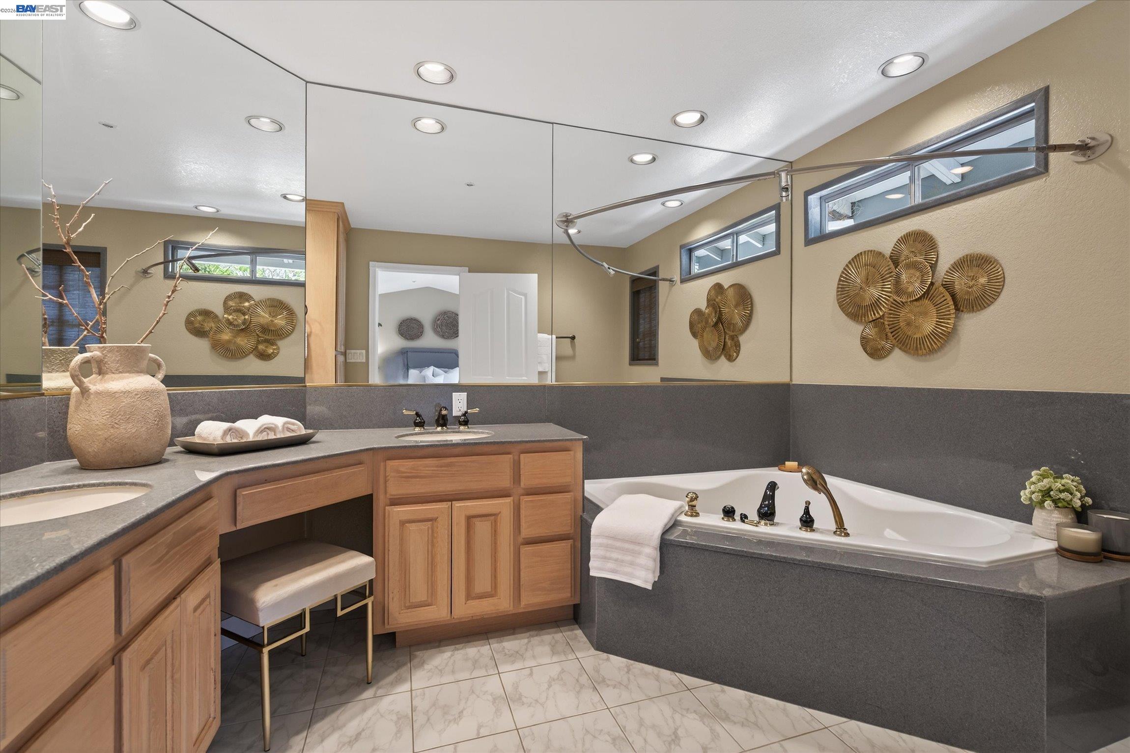 Detail Gallery Image 22 of 34 For 3873 Inverness Cmn, Livermore,  CA 94551 - 3 Beds | 2/1 Baths