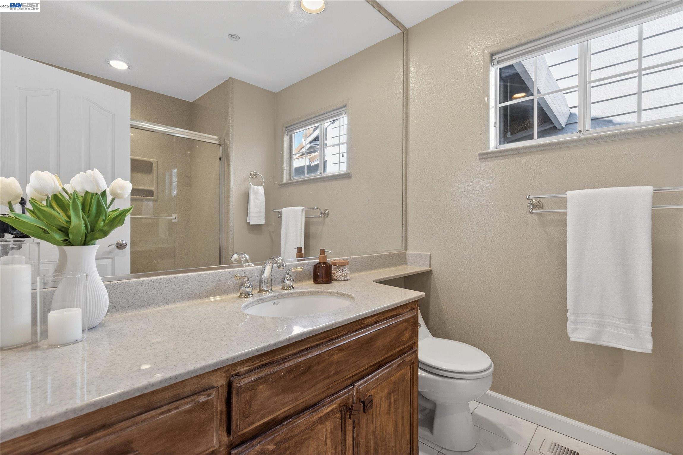 Detail Gallery Image 25 of 34 For 3873 Inverness Cmn, Livermore,  CA 94551 - 3 Beds | 2/1 Baths