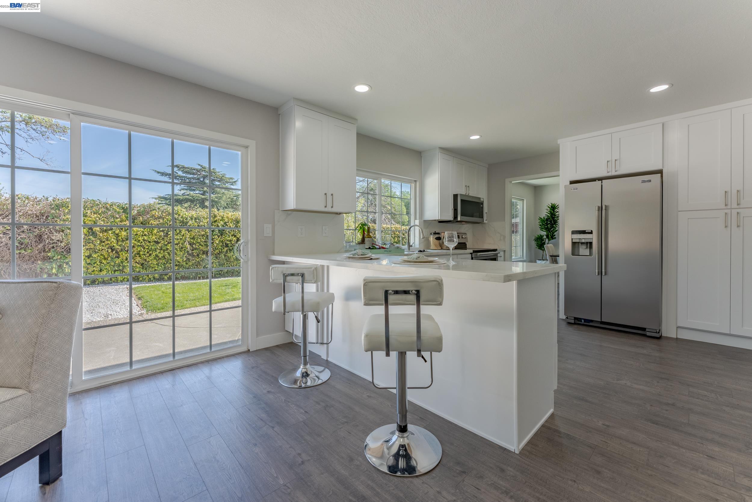 Detail Gallery Image 11 of 28 For 32224 Sloccum Ct, Union City,  CA 94587 - 4 Beds | 2/1 Baths