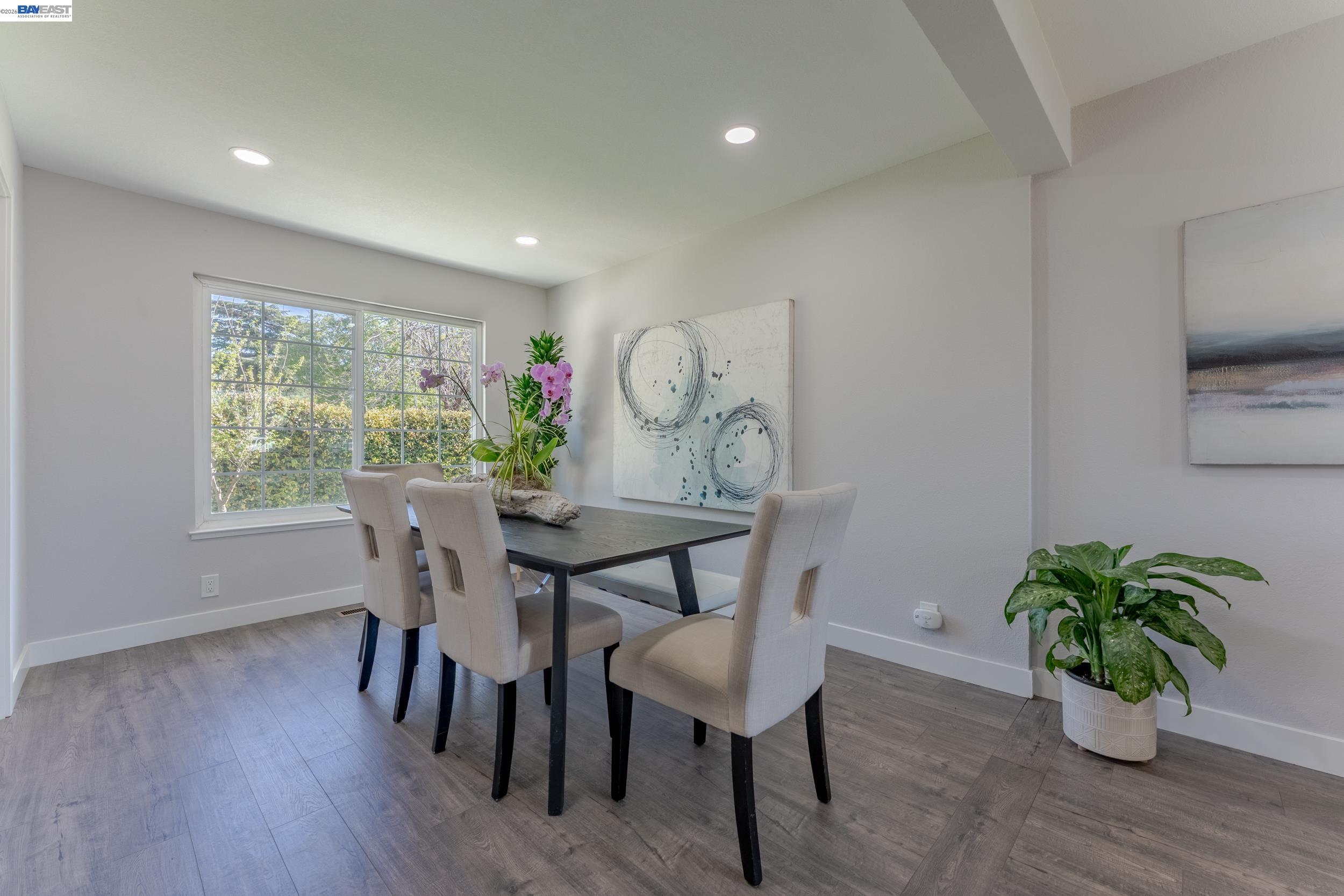 Detail Gallery Image 7 of 28 For 32224 Sloccum Ct, Union City,  CA 94587 - 4 Beds | 2/1 Baths