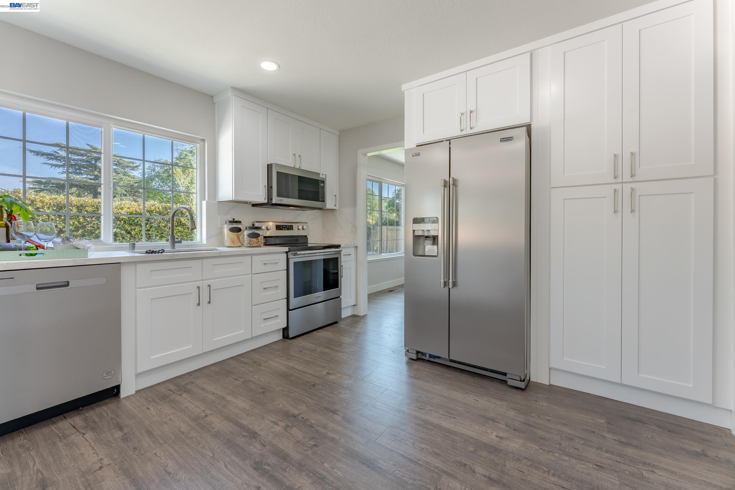 Detail Gallery Image 9 of 28 For 32224 Sloccum Ct, Union City,  CA 94587 - 4 Beds | 2/1 Baths