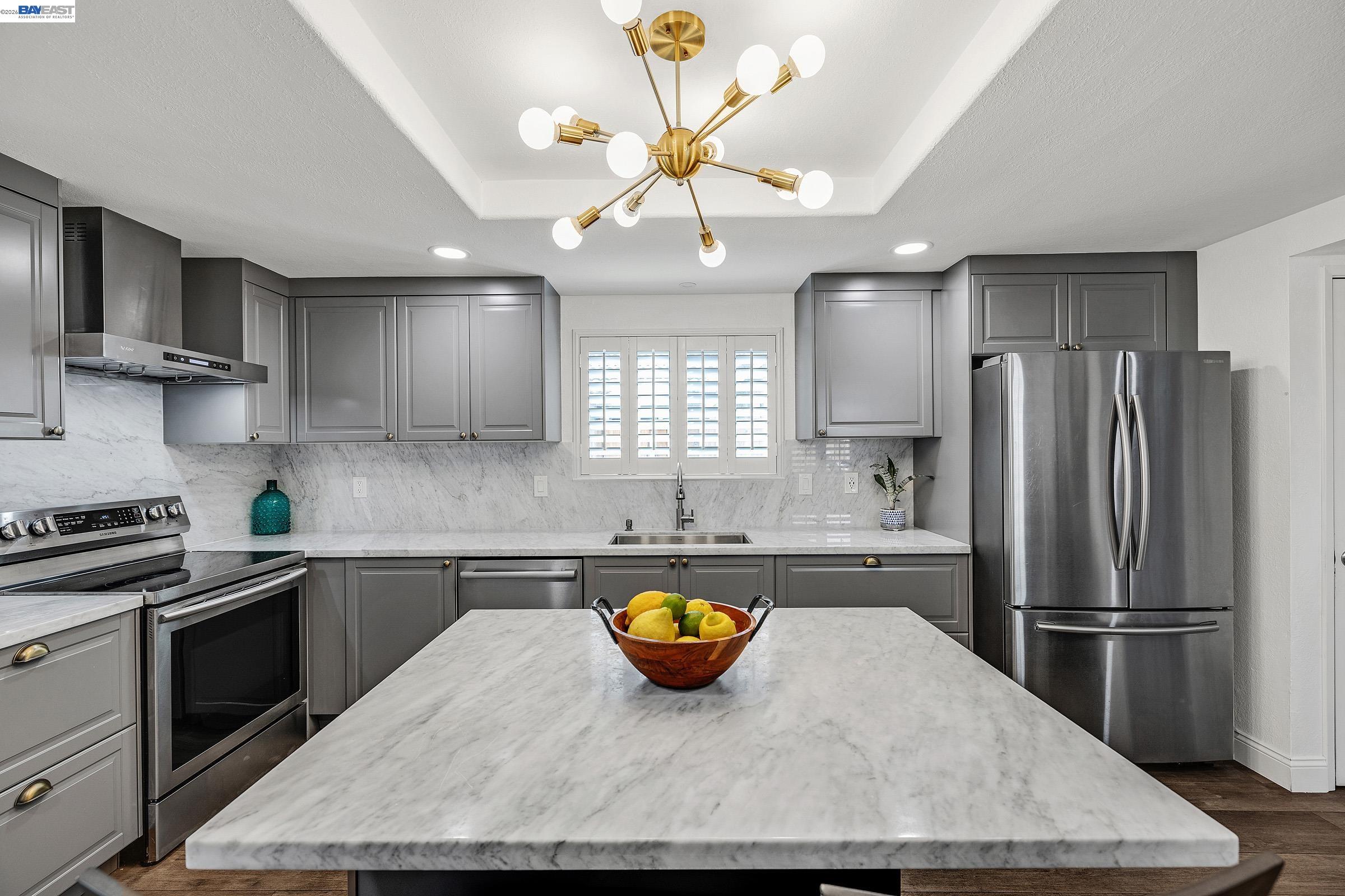 Detail Gallery Image 12 of 33 For 39446 Zacate Ave, Fremont,  CA 94539 - 4 Beds | 2/1 Baths