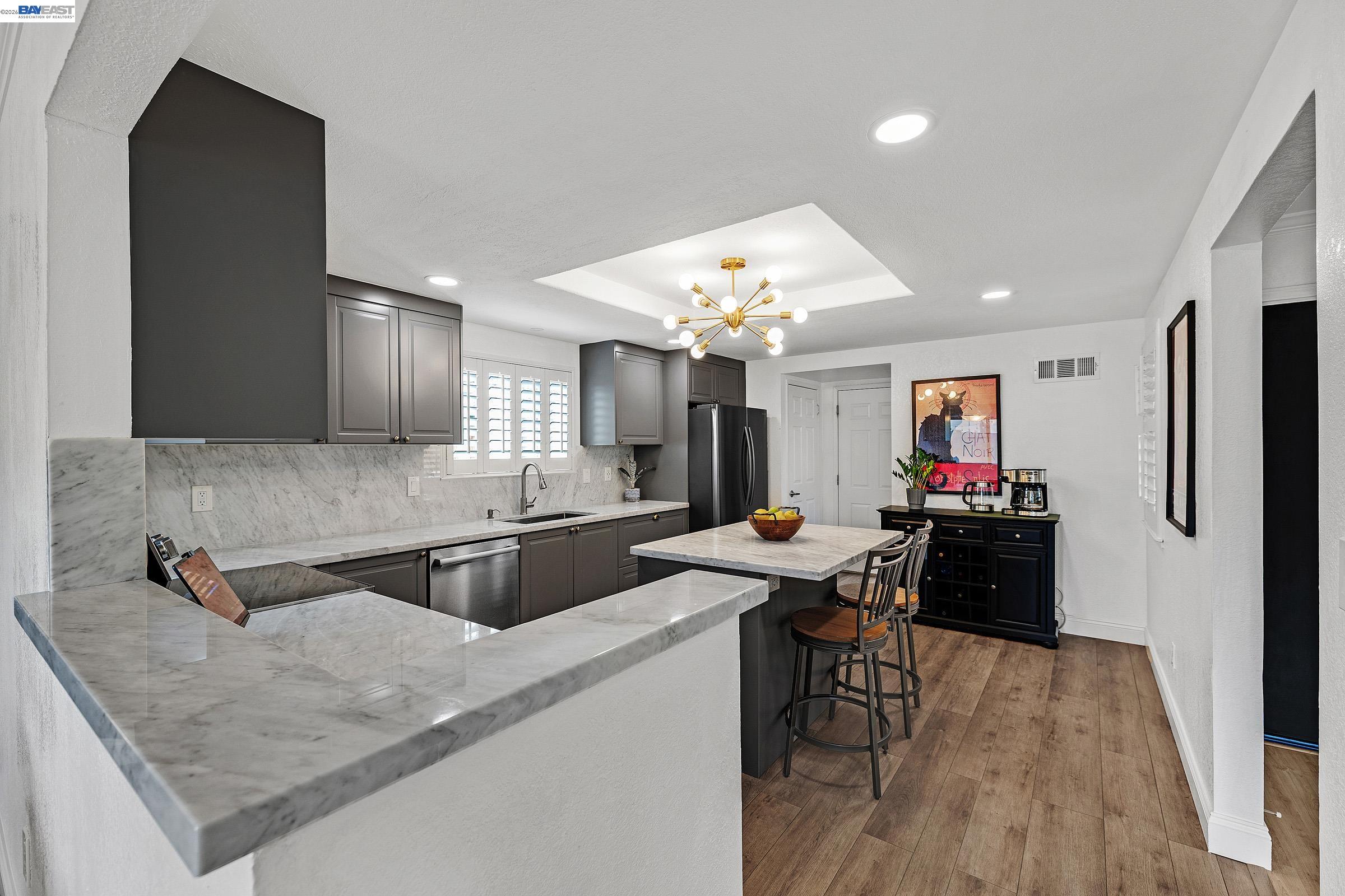 Detail Gallery Image 13 of 33 For 39446 Zacate Ave, Fremont,  CA 94539 - 4 Beds | 2/1 Baths