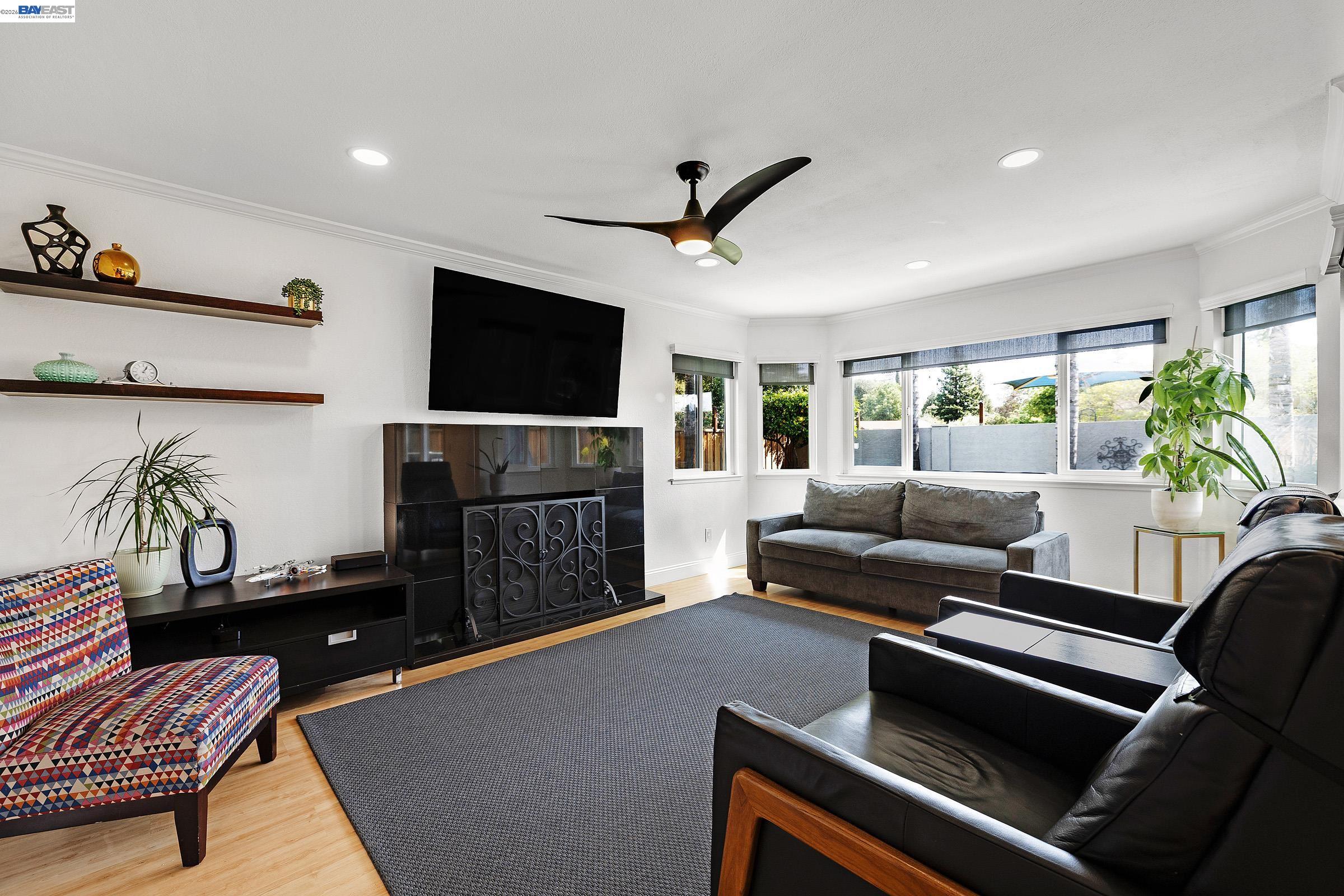 Detail Gallery Image 10 of 33 For 39446 Zacate Ave, Fremont,  CA 94539 - 4 Beds | 2/1 Baths