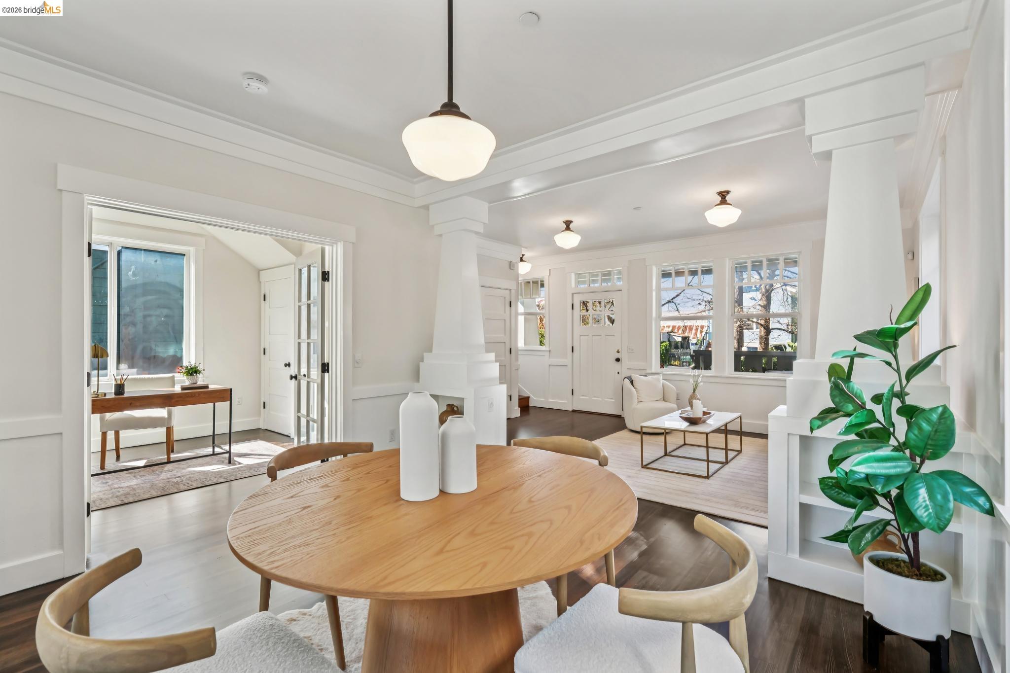 Detail Gallery Image 15 of 52 For 1479 34 Th St, Oakland,  CA 94608 - 4 Beds | 2/1 Baths