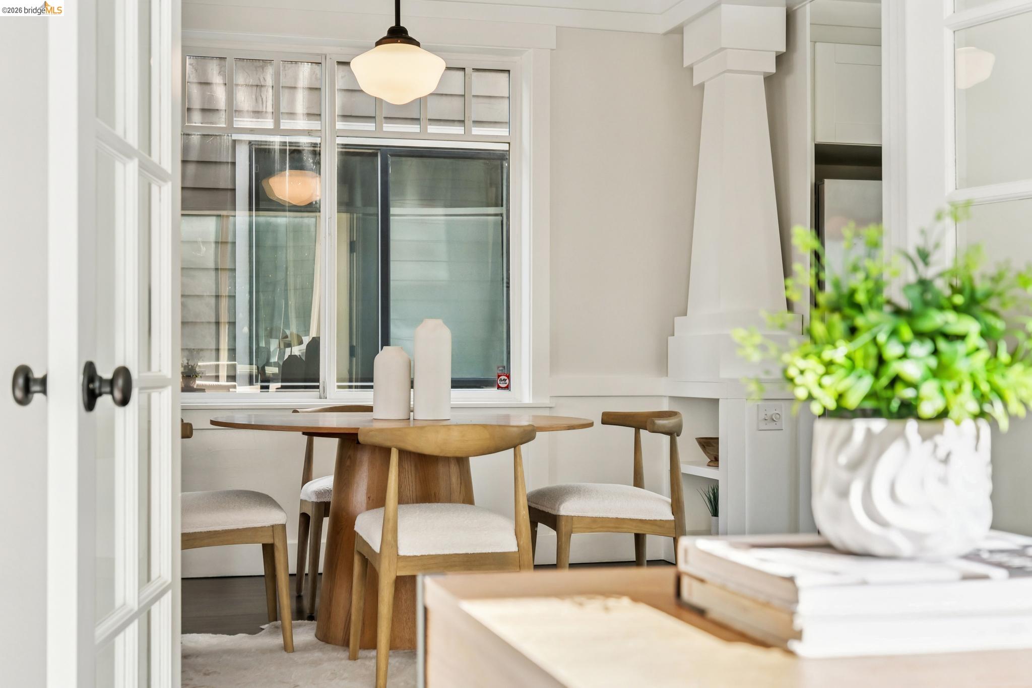 Detail Gallery Image 18 of 52 For 1479 34 Th St, Oakland,  CA 94608 - 4 Beds | 2/1 Baths