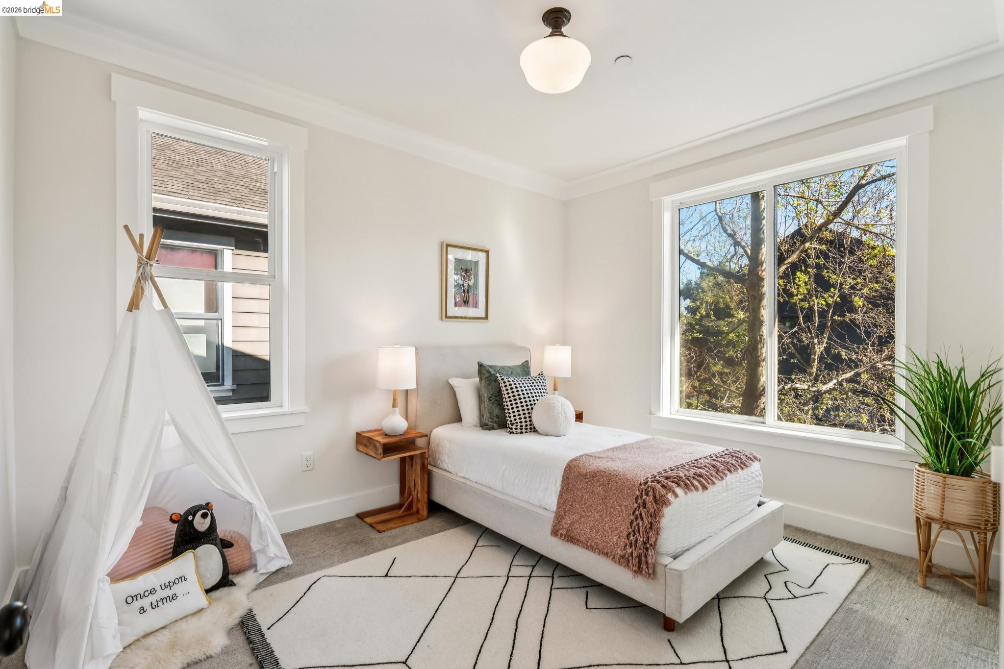 Detail Gallery Image 43 of 52 For 1479 34 Th St, Oakland,  CA 94608 - 4 Beds | 2/1 Baths