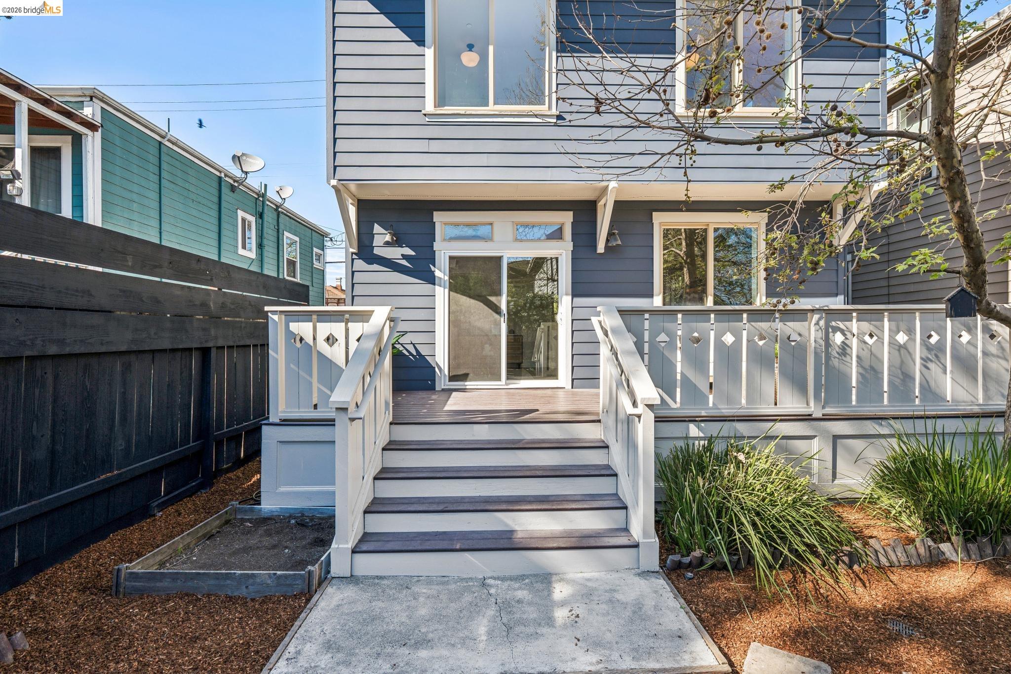 Detail Gallery Image 48 of 52 For 1479 34 Th St, Oakland,  CA 94608 - 4 Beds | 2/1 Baths