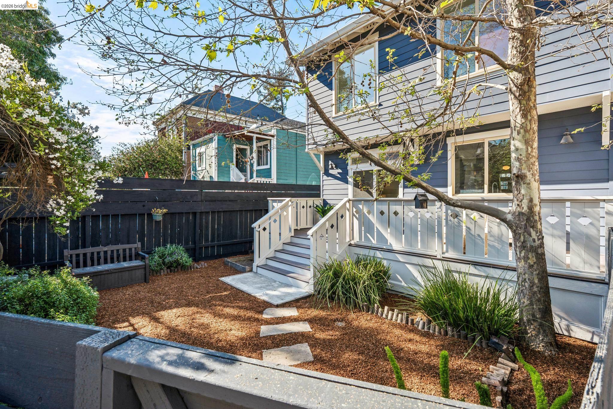 Detail Gallery Image 50 of 52 For 1479 34 Th St, Oakland,  CA 94608 - 4 Beds | 2/1 Baths