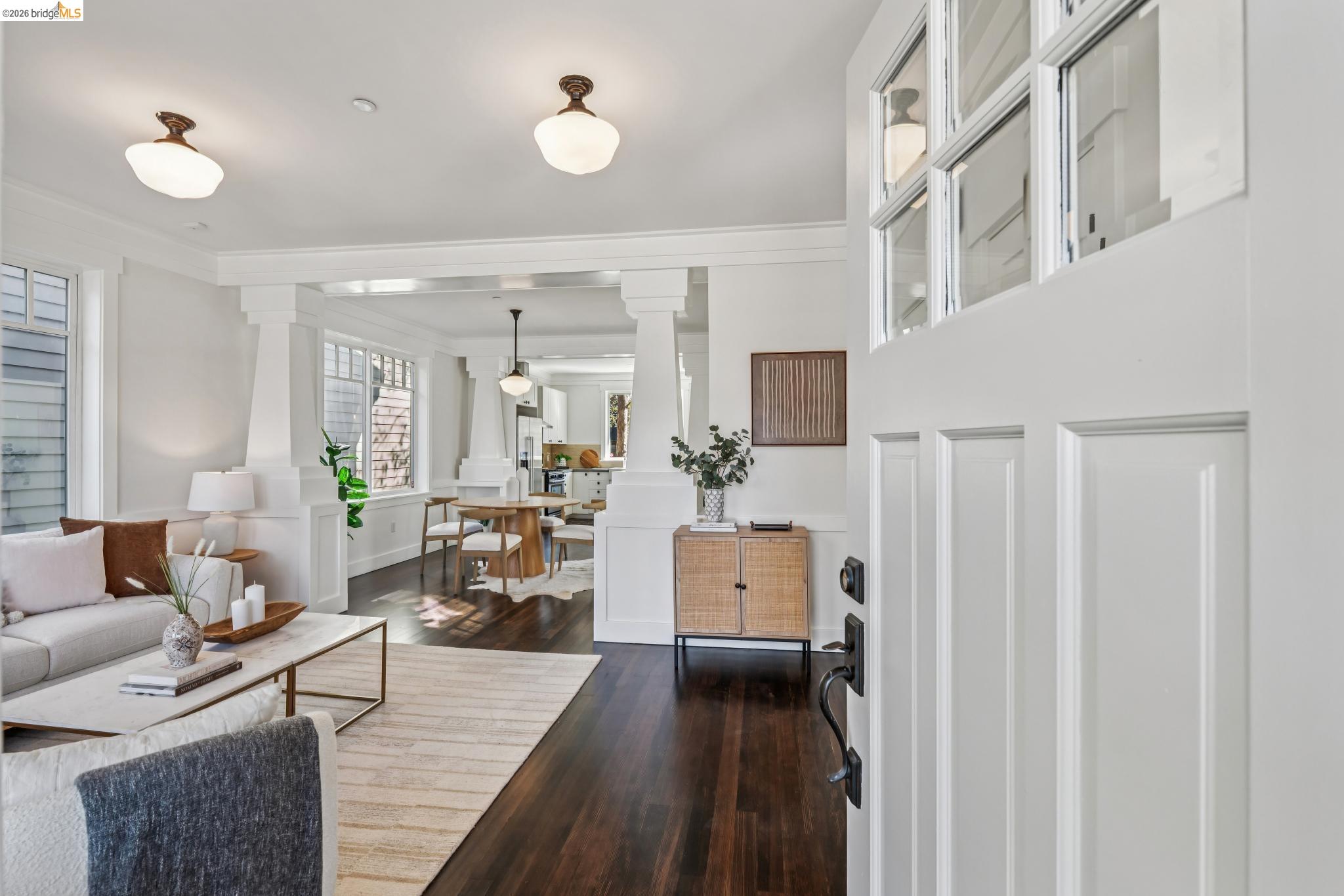 Detail Gallery Image 8 of 52 For 1479 34 Th St, Oakland,  CA 94608 - 4 Beds | 2/1 Baths