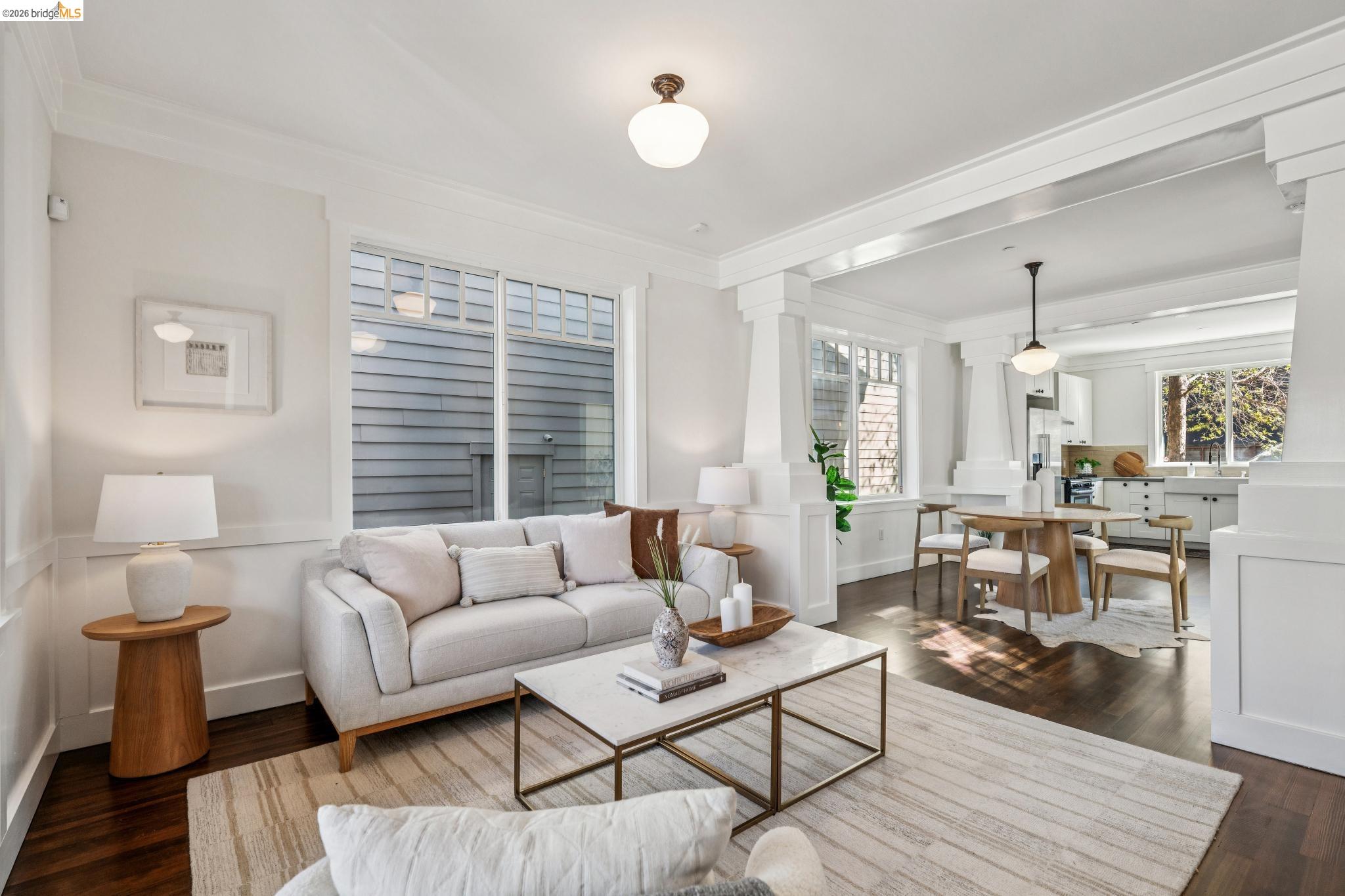 Detail Gallery Image 9 of 52 For 1479 34 Th St, Oakland,  CA 94608 - 4 Beds | 2/1 Baths