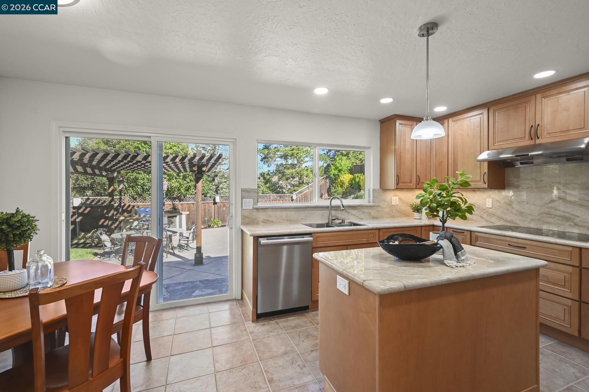 Detail Gallery Image 25 of 52 For 810 Century Way, Danville,  CA 94526 - 4 Beds | 2/1 Baths