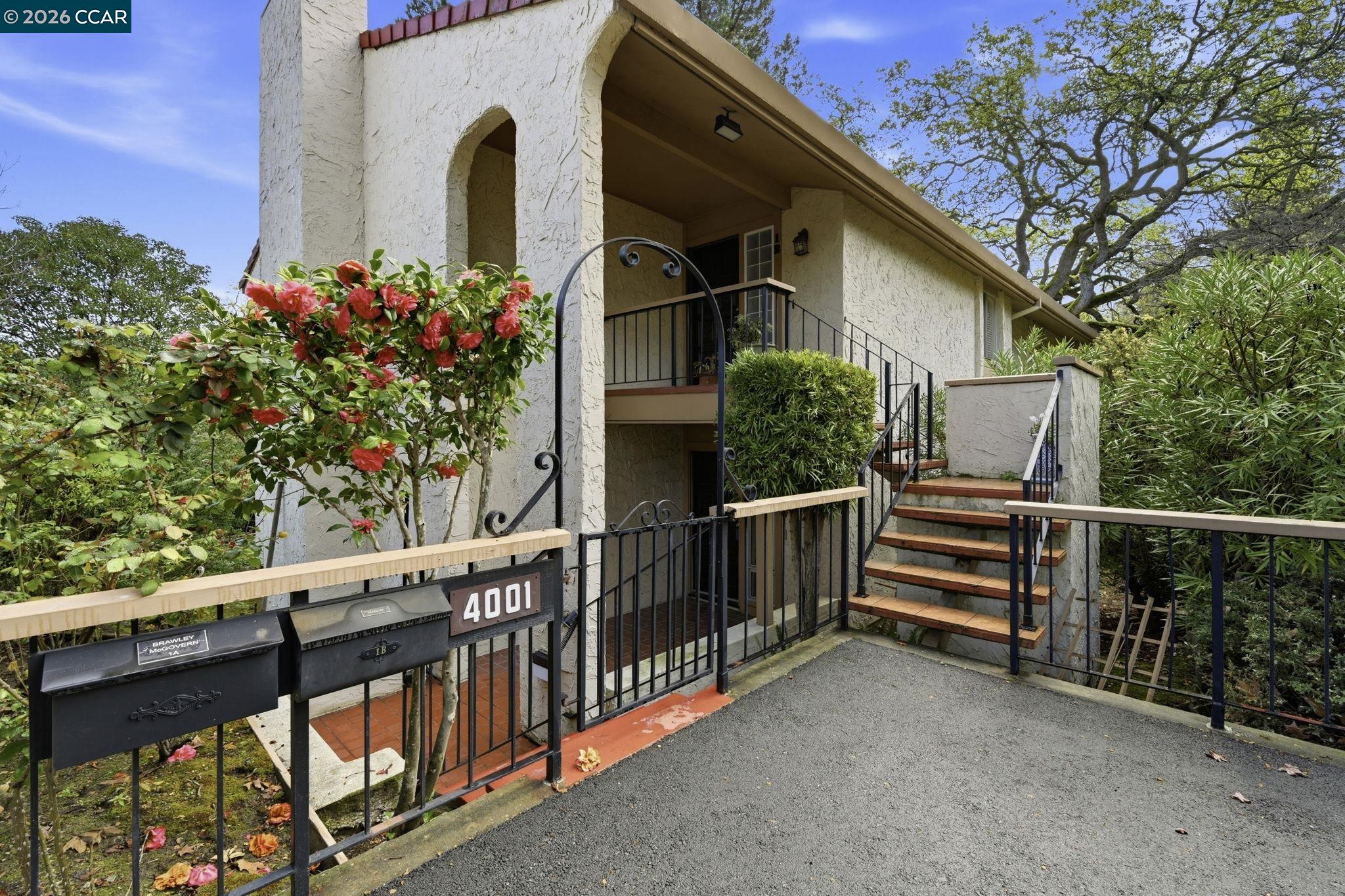 Detail Gallery Image 3 of 34 For 4001 Terra Granada Dr 1a,  Walnut Creek,  CA 94595 - 3 Beds | 2 Baths