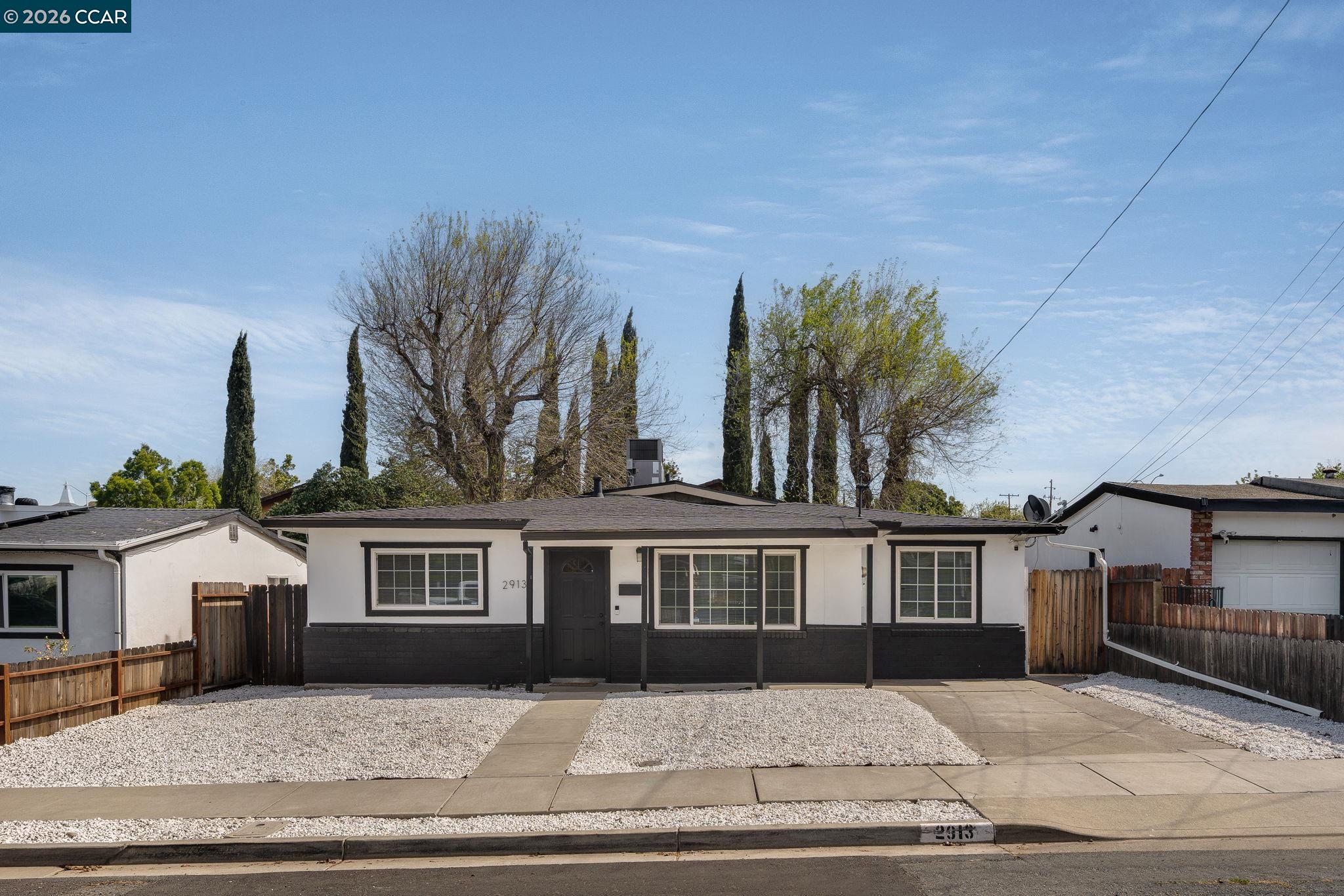 Detail Gallery Image 4 of 37 For 2913 Plumleigh Ave, Antioch,  CA 94509 - 3 Beds | 2 Baths