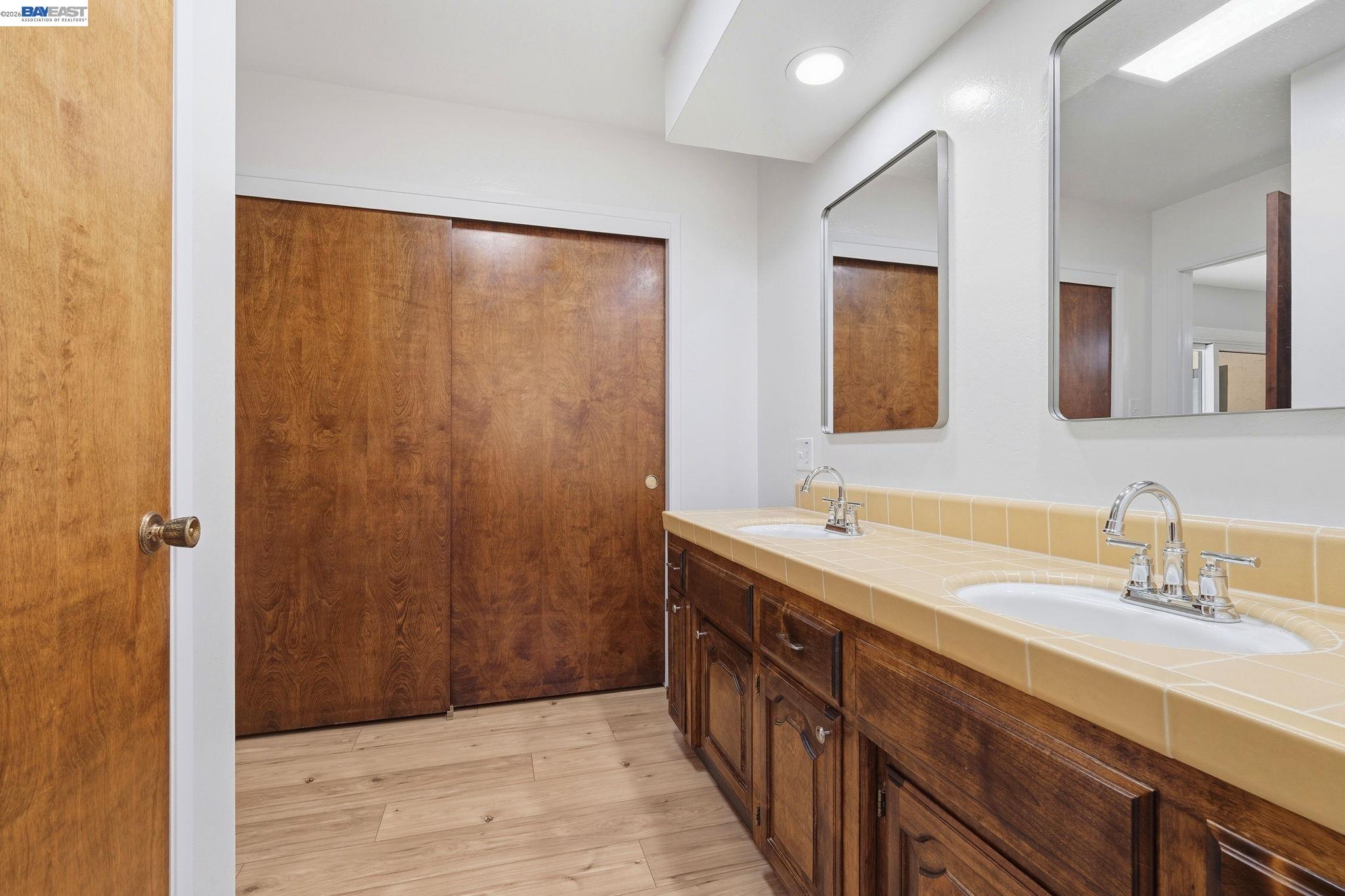 Detail Gallery Image 26 of 49 For 649 Graham Hill Rd, Santa Cruz,  CA 95060 - 3 Beds | 2/1 Baths