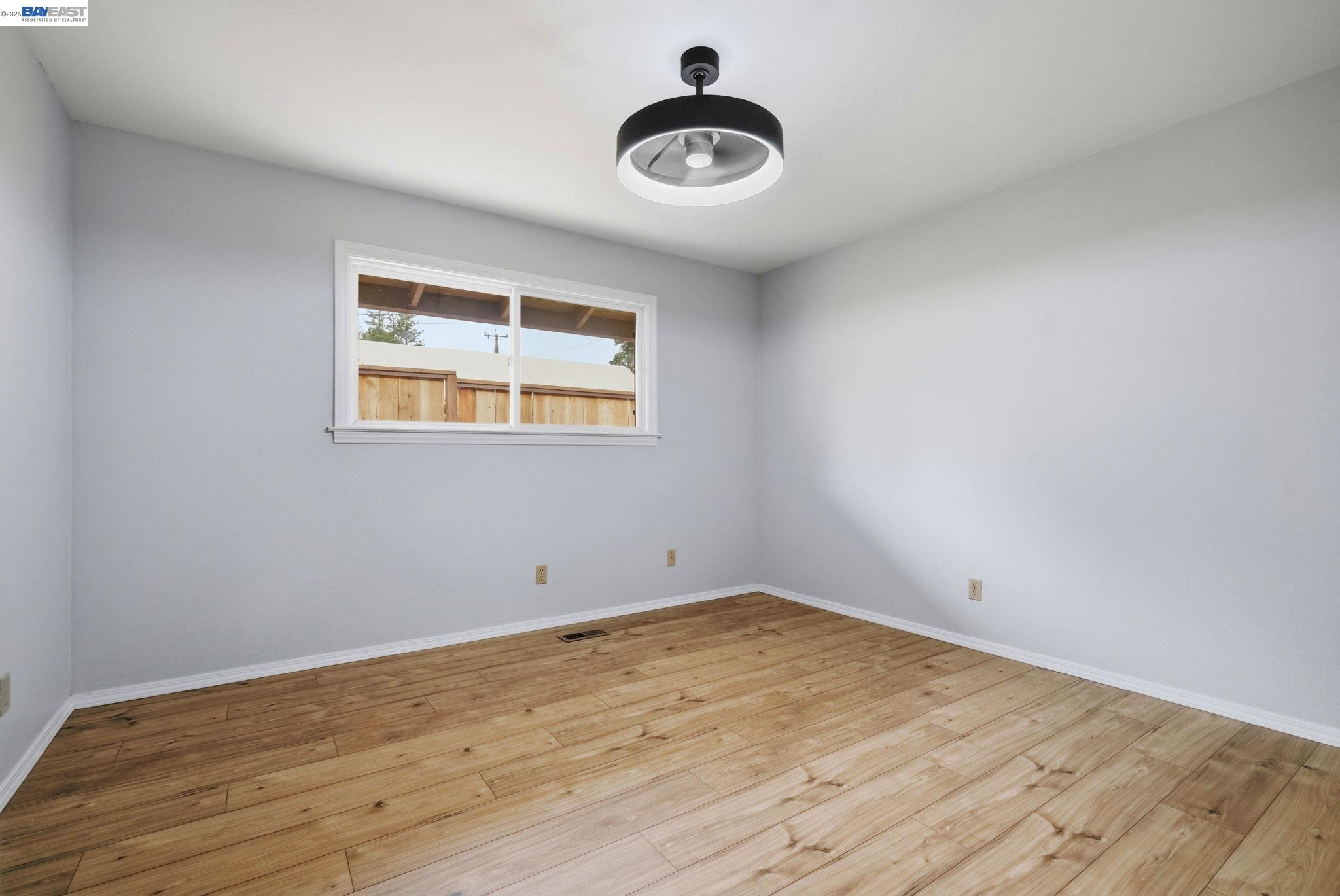 Detail Gallery Image 36 of 49 For 649 Graham Hill Rd, Santa Cruz,  CA 95060 - 3 Beds | 2/1 Baths