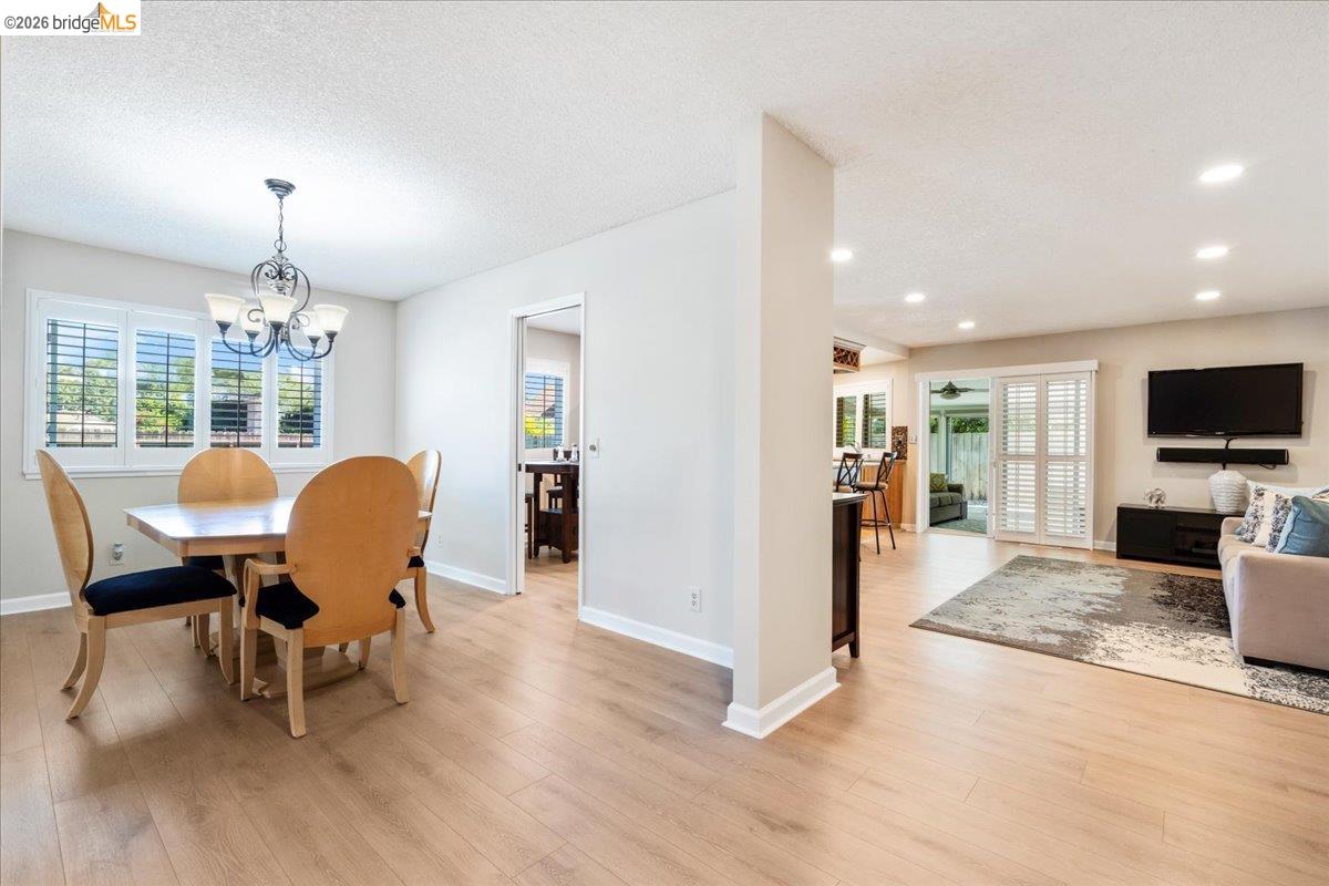 Detail Gallery Image 13 of 56 For 14787 Oleander St, San Leandro,  CA 94578 - 4 Beds | 2 Baths