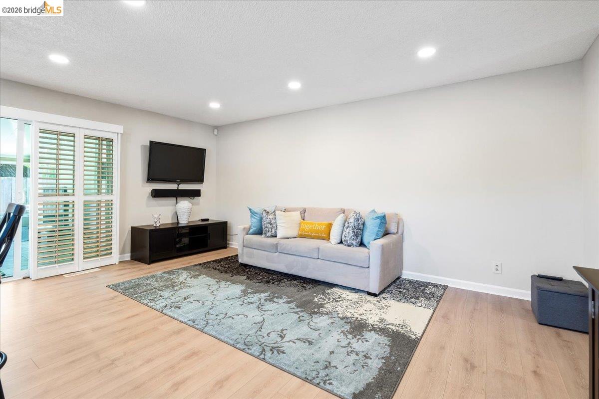 Detail Gallery Image 15 of 56 For 14787 Oleander St, San Leandro,  CA 94578 - 4 Beds | 2 Baths