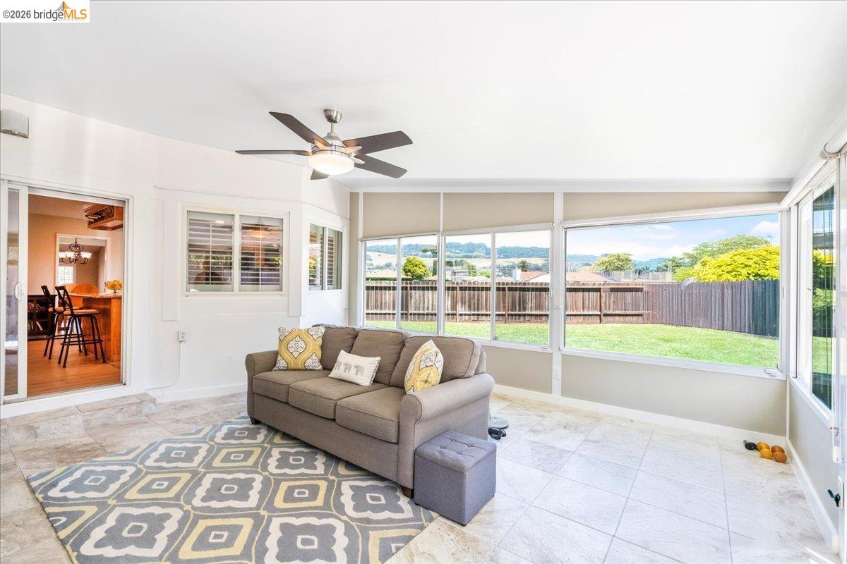 Detail Gallery Image 25 of 56 For 14787 Oleander St, San Leandro,  CA 94578 - 4 Beds | 2 Baths