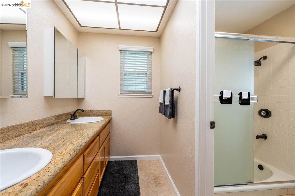 Detail Gallery Image 32 of 56 For 14787 Oleander St, San Leandro,  CA 94578 - 4 Beds | 2 Baths