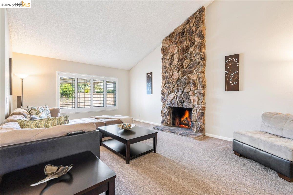 Detail Gallery Image 7 of 56 For 14787 Oleander St, San Leandro,  CA 94578 - 4 Beds | 2 Baths